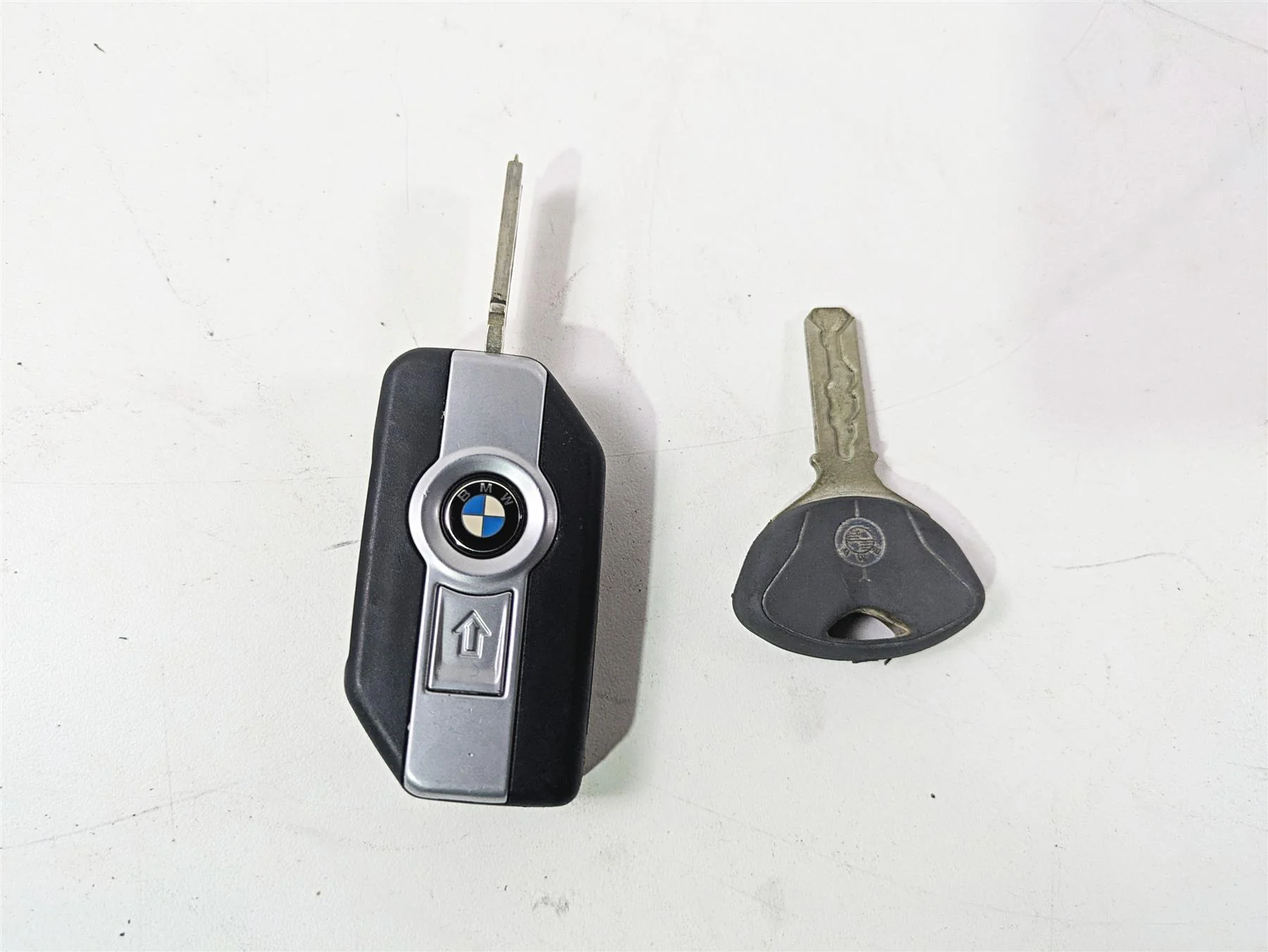 2016 BMW R1200RT K52 Hands Free Cdi Ignition Switch Key Lock Set 13618559224 - Image 3