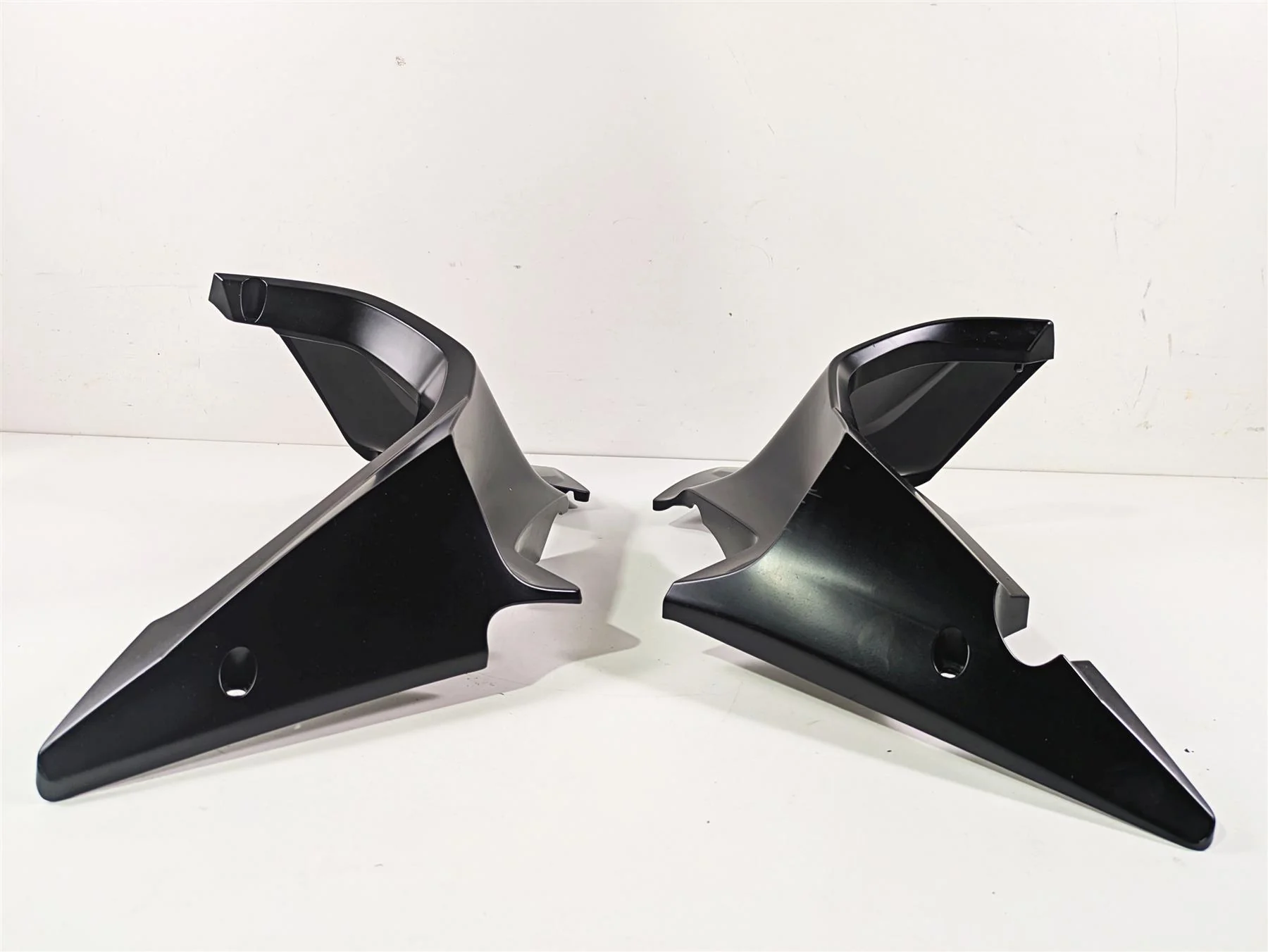 2016 BMW R1200RT K52 Left Right Engine Cover Set 46638533580 46638533579 - Image 2