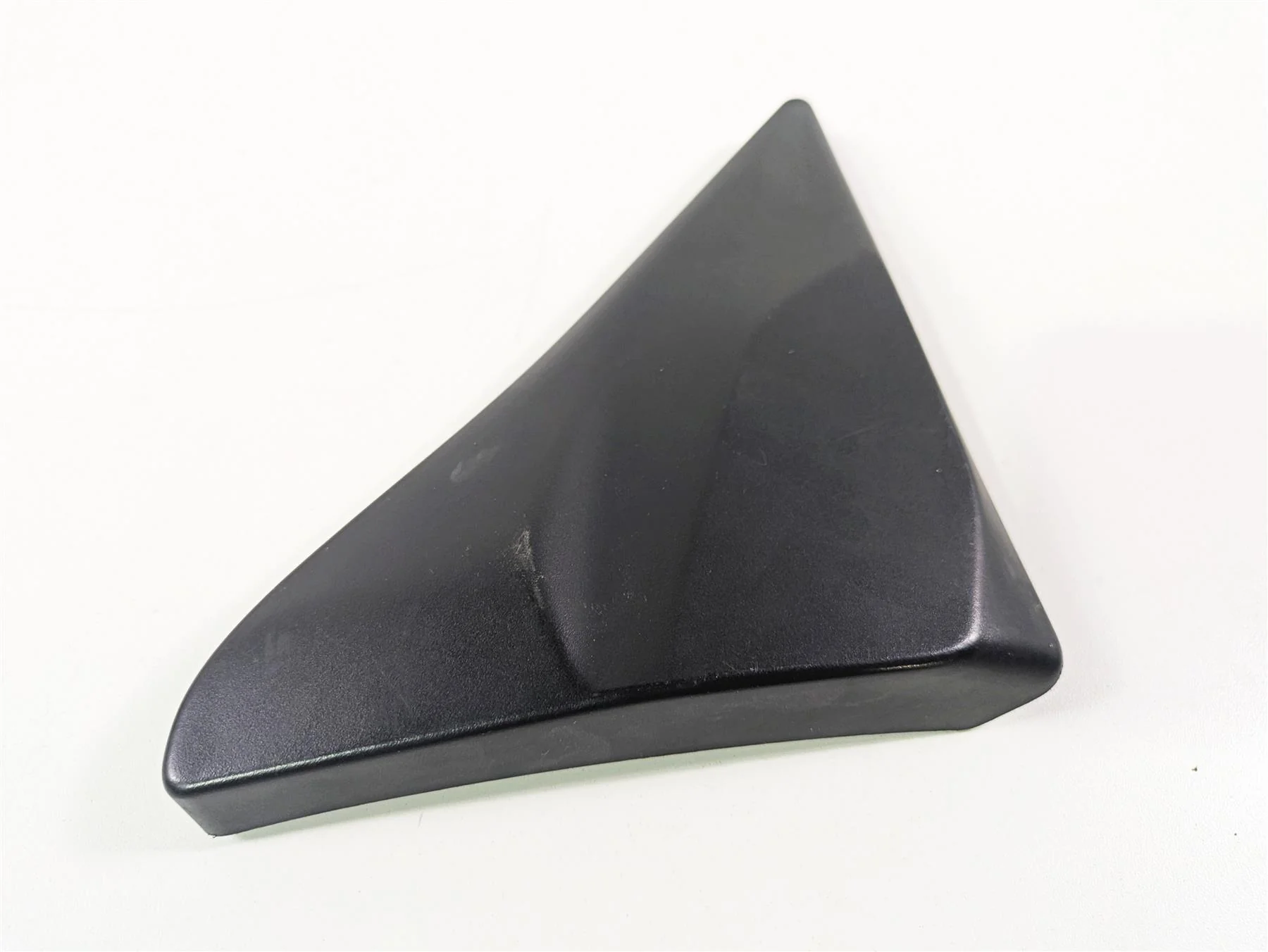 2016 BMW R1200RT K52 Left Right Infill Cover Fairing Set 46638534861 - Image 9
