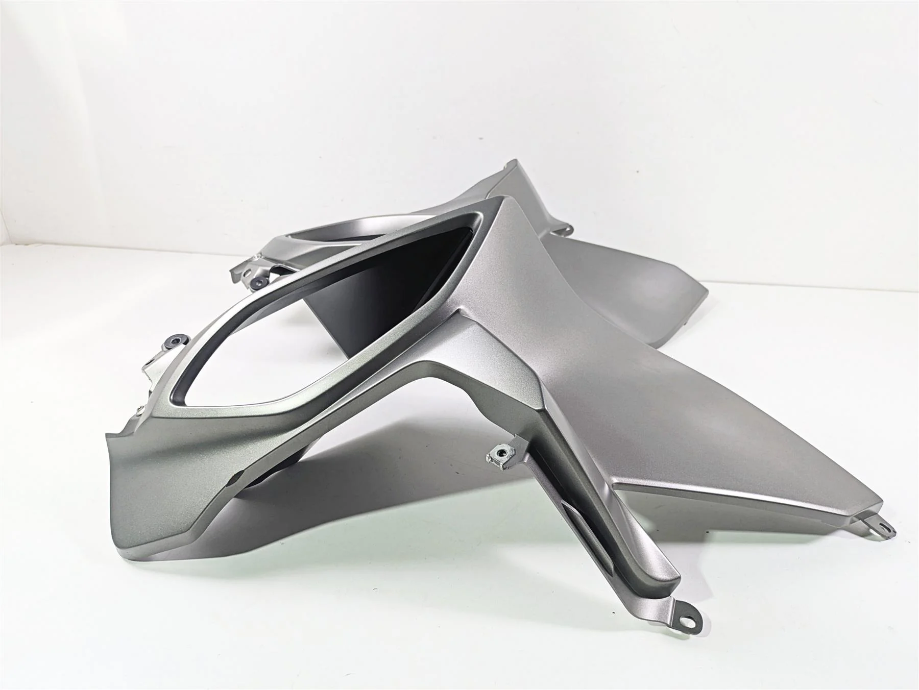 2016 BMW R1200RT K52 Left Right Intake Fairing Cover Set 46638533582 46638529381 - Image 3