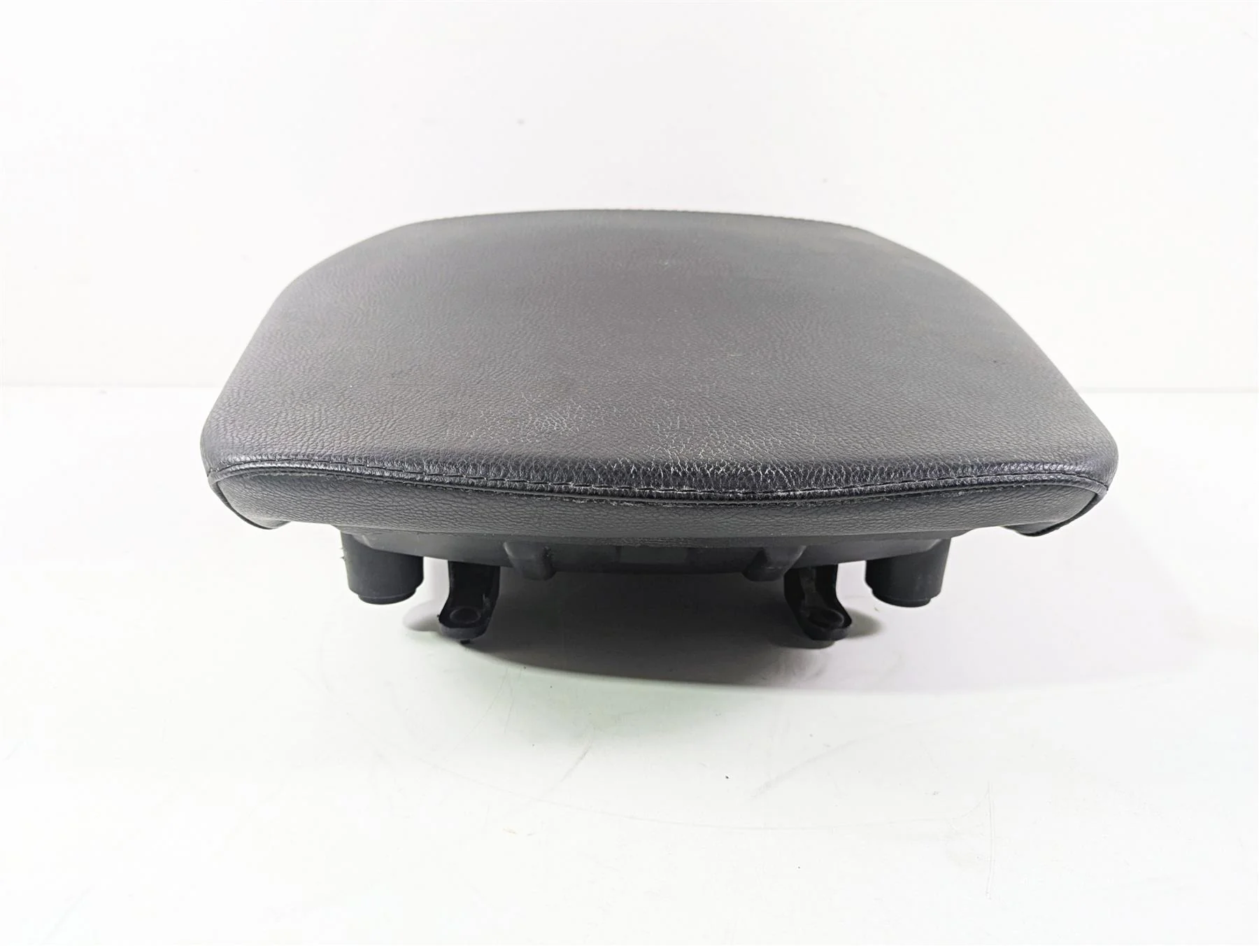 2016 BMW R1200RT K52 Rear Heated Passenger Seat Saddle 52537728824 - Image 5