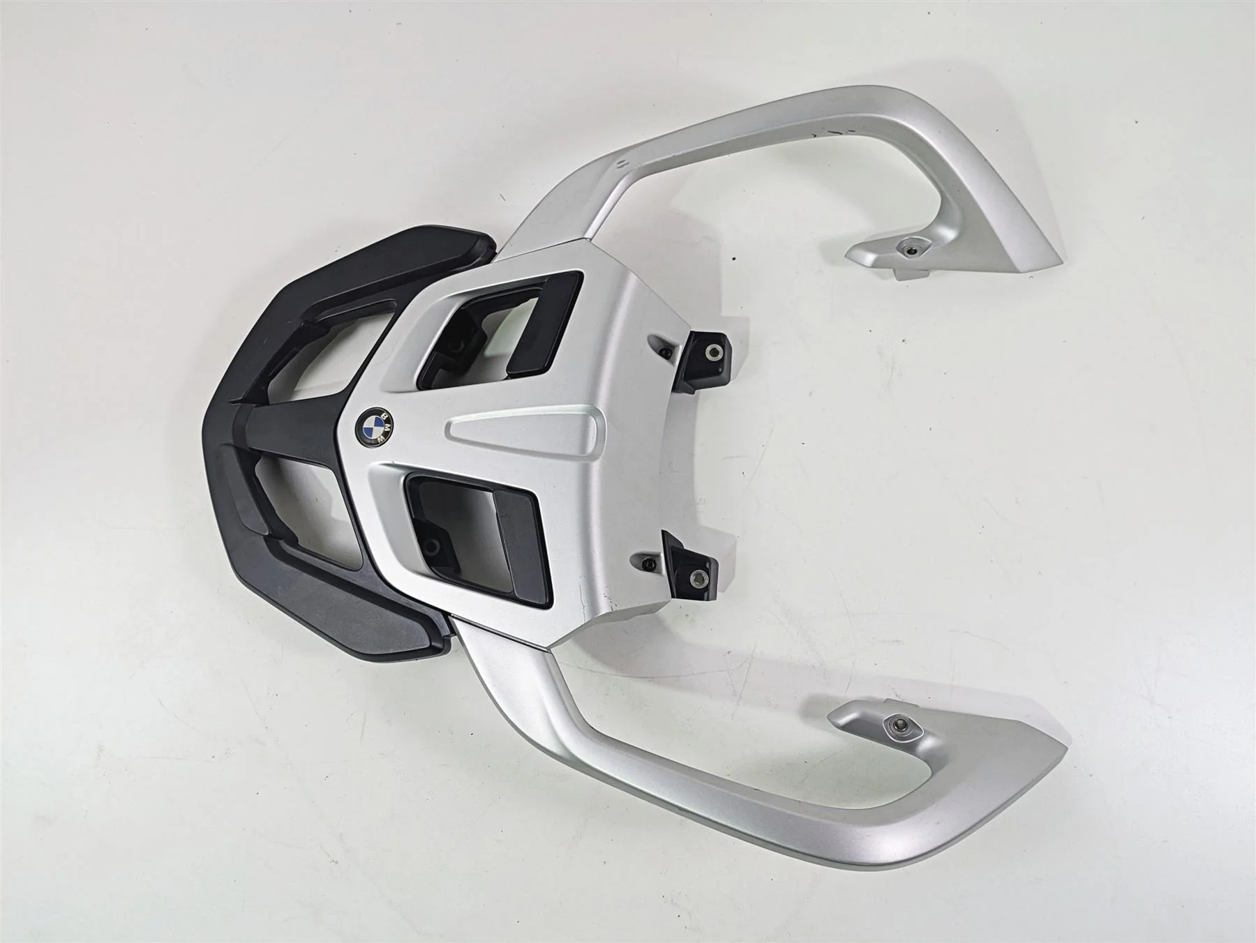 2016 BMW R1200RT K52 Rear Luggage Rack Grab Rail Bar 46548520650