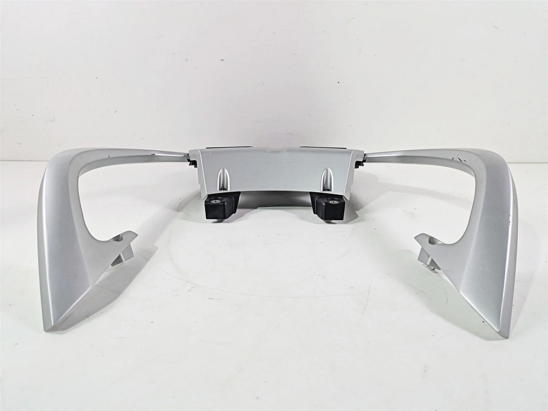 2016 BMW R1200RT K52 Rear Luggage Rack Grab Rail Bar 46548520650 - Image 3