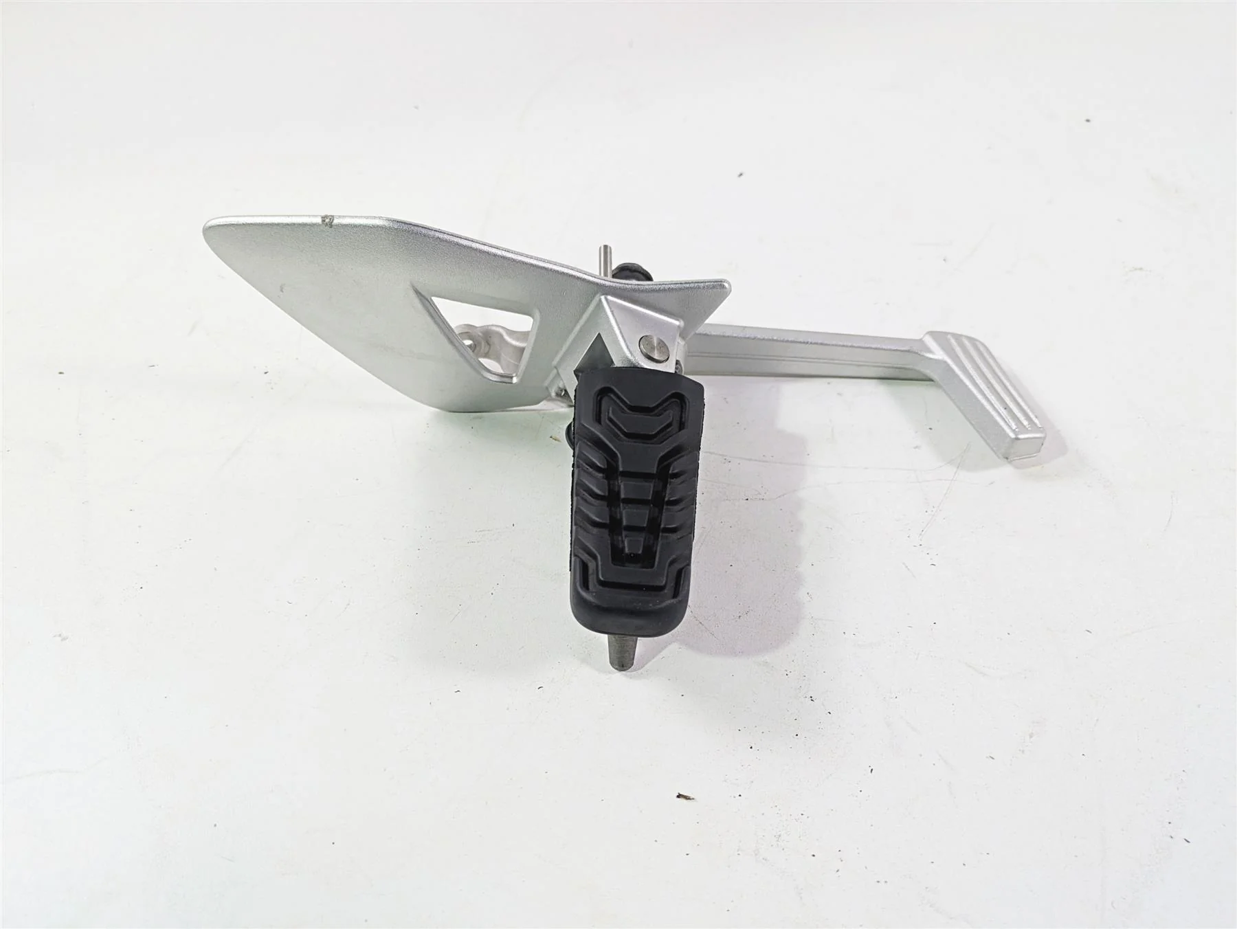2016 BMW R1200RT K52 Right Left Foot Peg + Brake Pedal - Read 46718535642 - Image 11