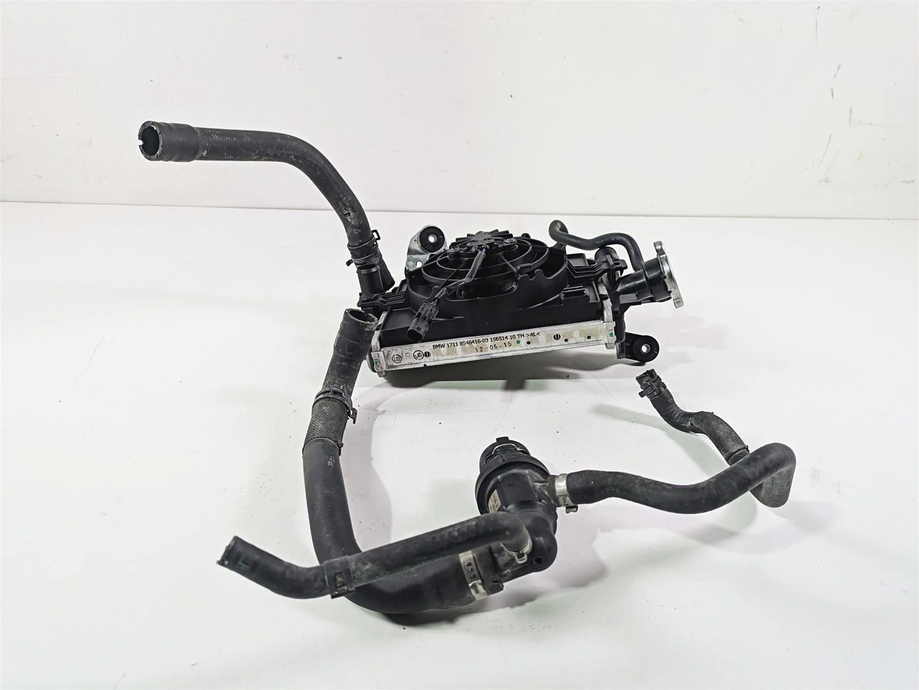 2016 BMW R1200RT K52 Right Radiator Fan Hoses Reservoir Set 17118546416 - Image 2