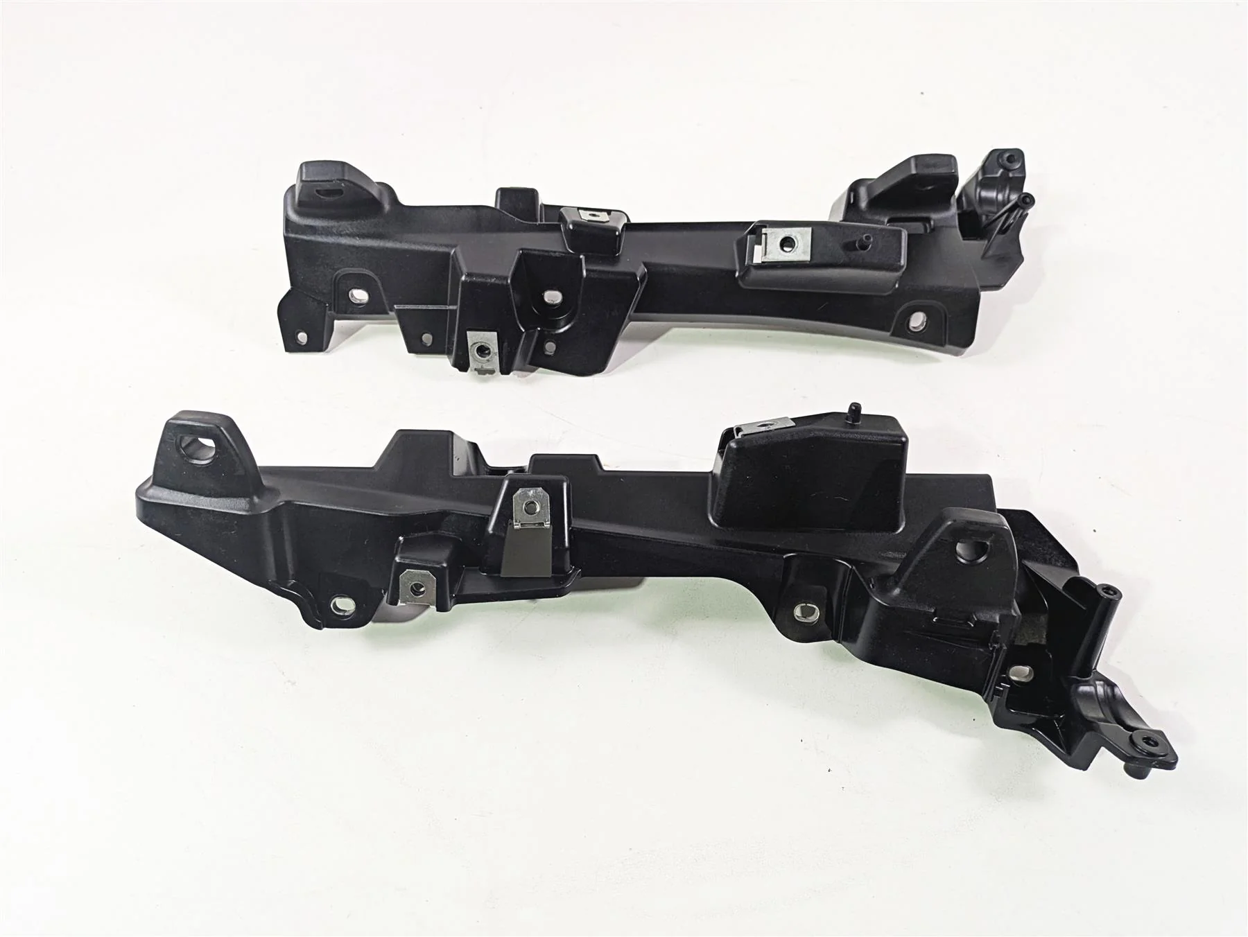 2016 BMW R1200RT K52 Saddlebag Mount Holder Set 46547728665 46547728666 - Image 5