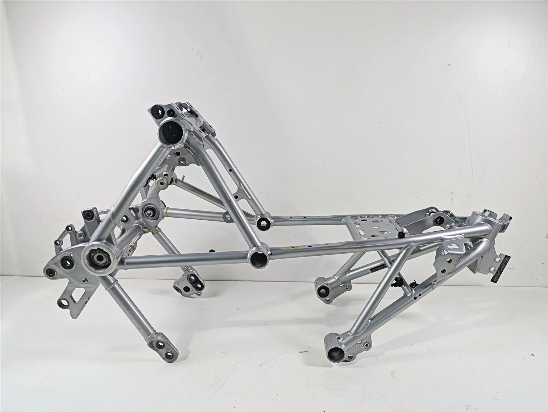 2016 BMW R1200RT K52 Straight Main Frame Chassis With Salvage Florida Title 46518550716 46518387840