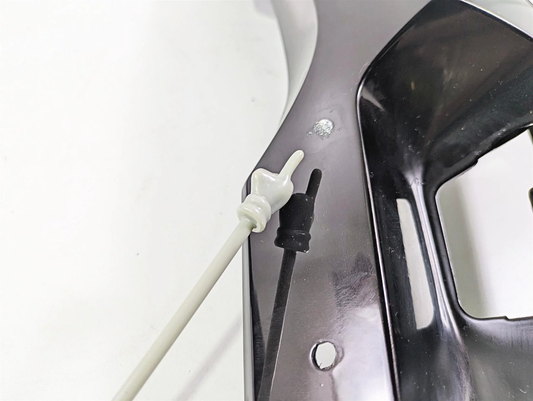 2016 BMW R1200RT K52 Tail Side Cover Fairing Set 46638533567 46638533568 - Image 9
