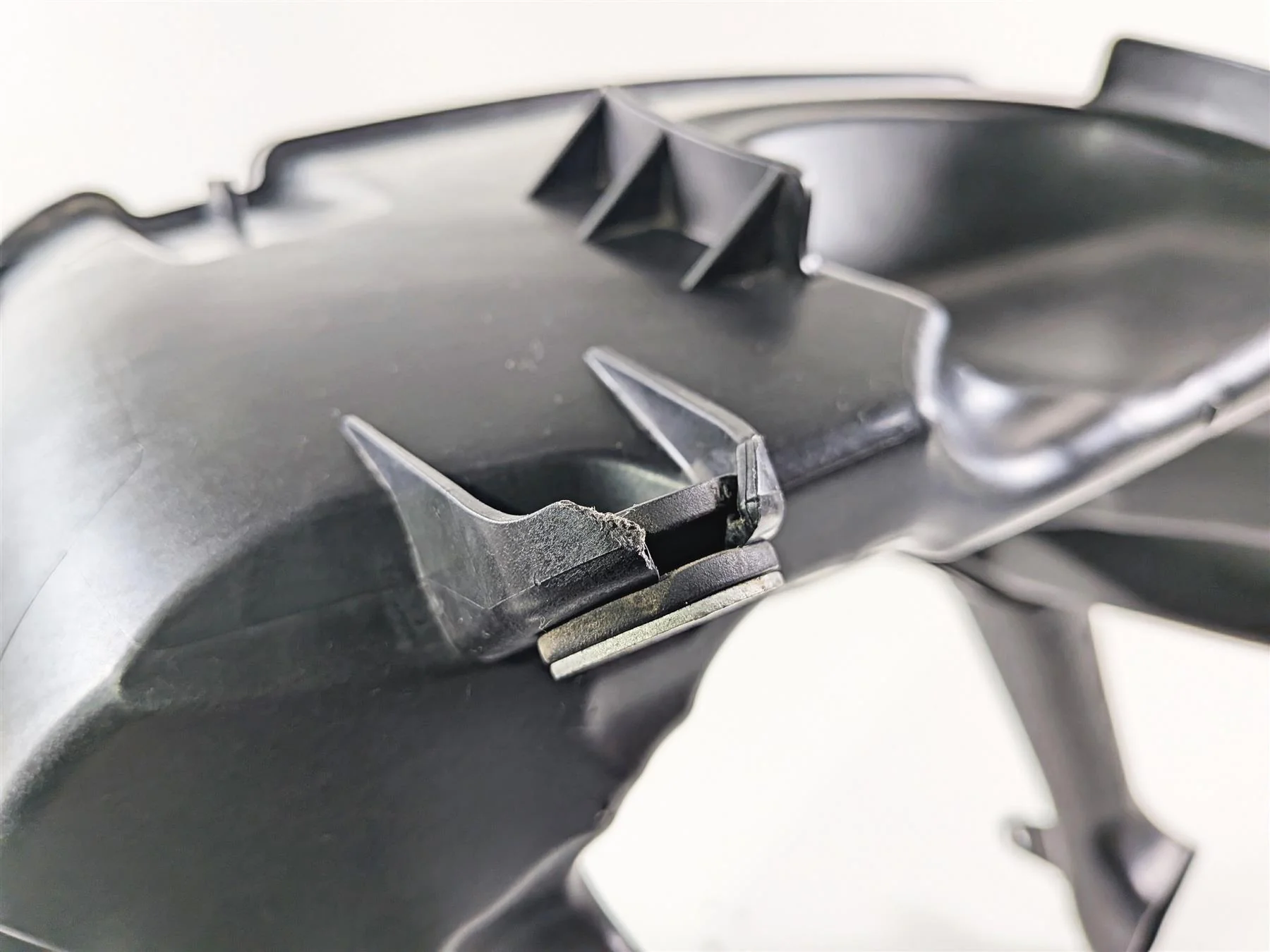 2016 BMW R1200RT RT RTW K52 Air Box Cleaner Breather Inlet Tube Duct 13717726792 - Image 7
