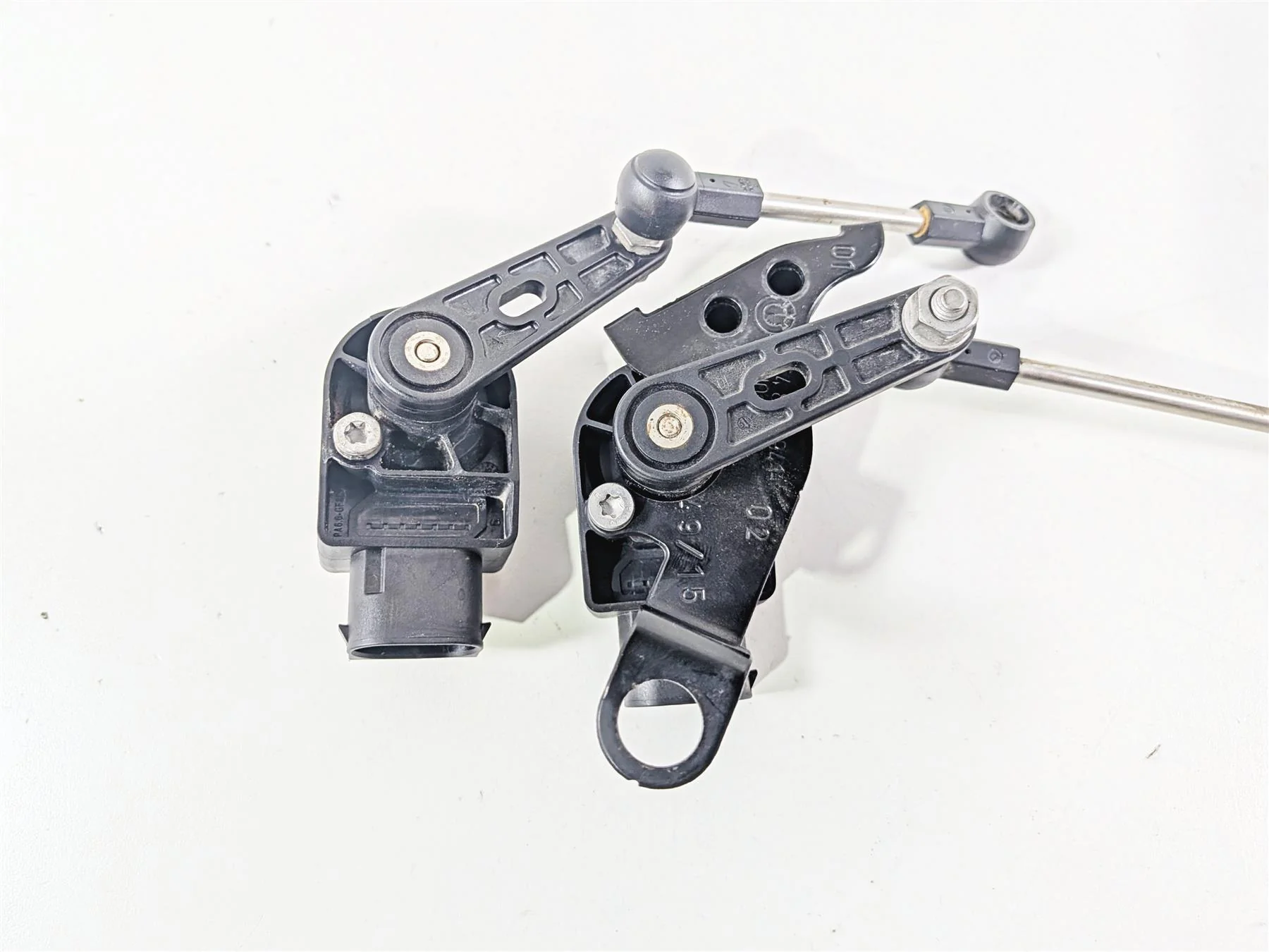 2016 BMW R1200RT RT RTW K52 Bike Height Level Sensor Set 37146860843 37146870000 - Image 3
