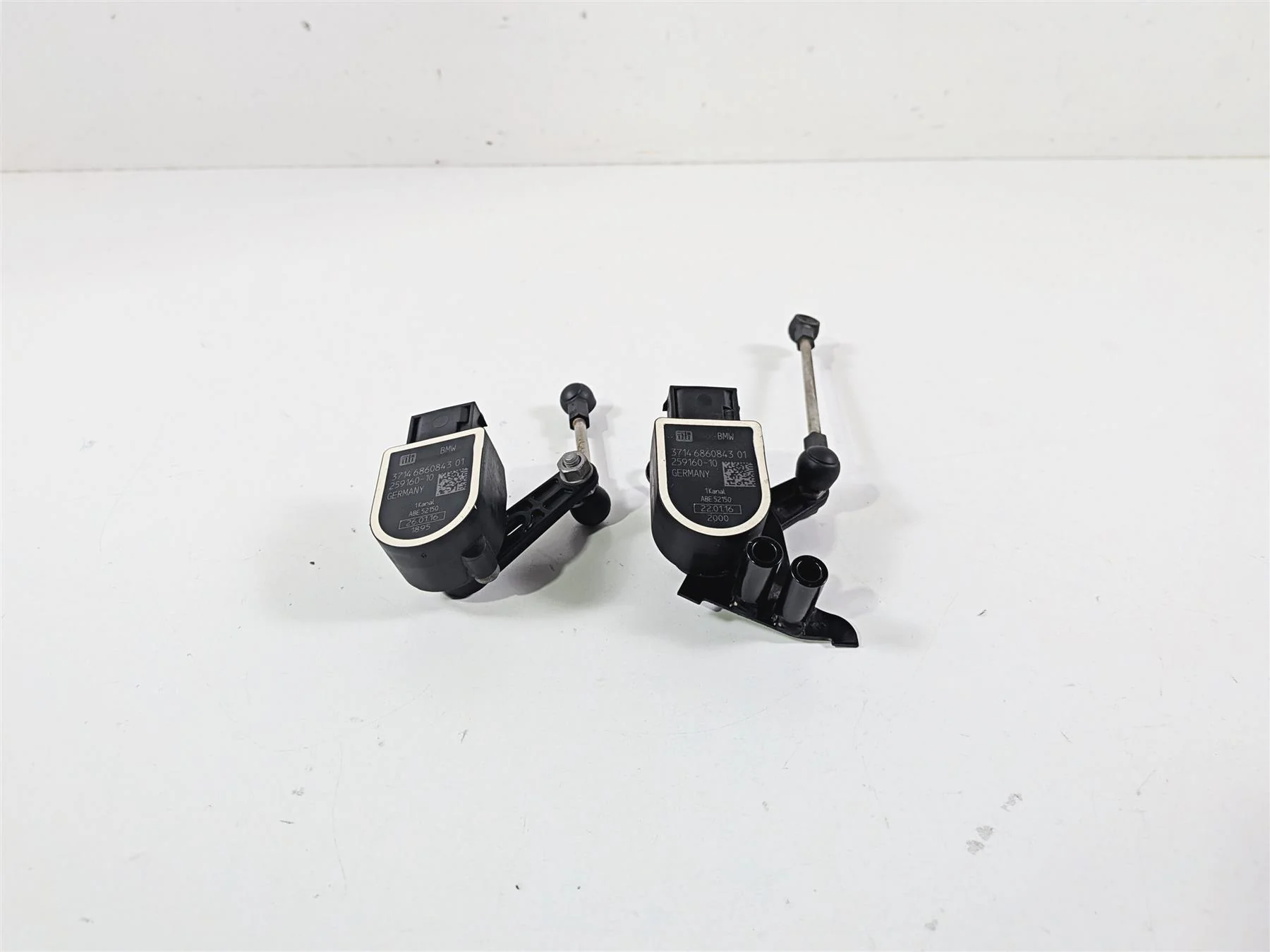 2016 BMW R1200RT RT RTW K52 Bike Height Level Sensor Set 37146860843 37146870000 - Image 9