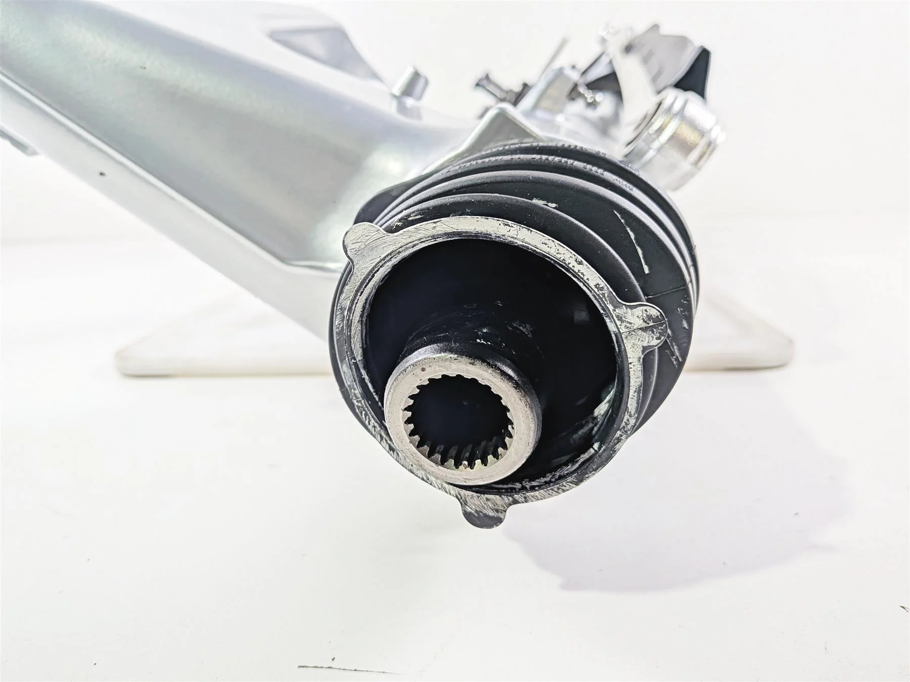 2016 BMW R1200RT RT RTW K52 Differential Swingarm Driveshaft 33748544980 - Image 9