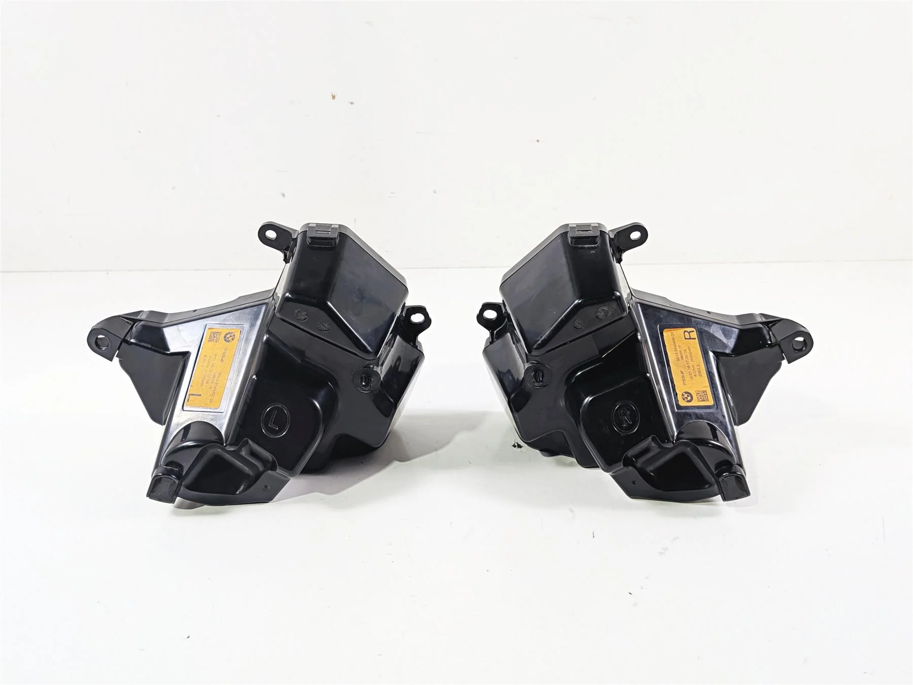 2016 BMW R1200RT RT RTW K52 Front Audio Speaker Set 65138543457 65138543458 - Image 3