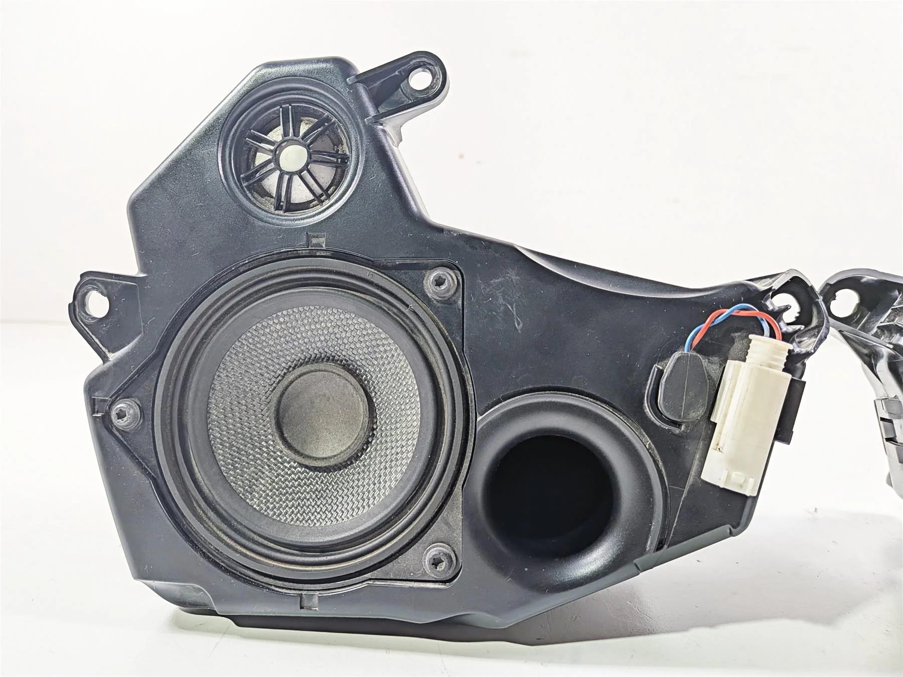 2016 BMW R1200RT RT RTW K52 Front Audio Speaker Set 65138543457 65138543458 - Image 8