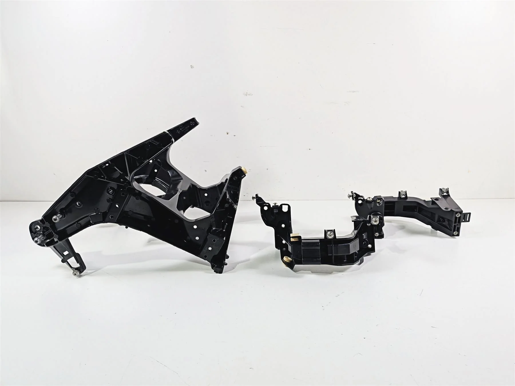 2016 BMW R1200RT RT RTW K52 Front Fairing Stay Mount Set 46638529329 46638529330 - Image 6