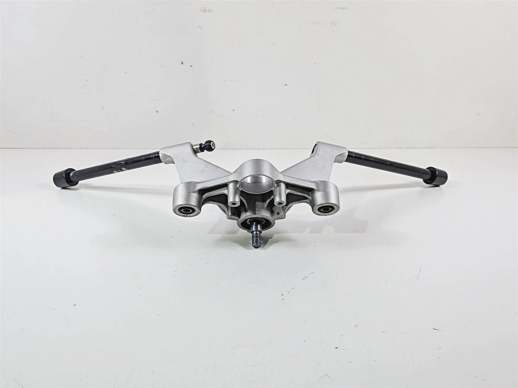 2016 BMW R1200RT RT RTW K52 Handlebar & Triple Tree Set 32718520053 - Image 4