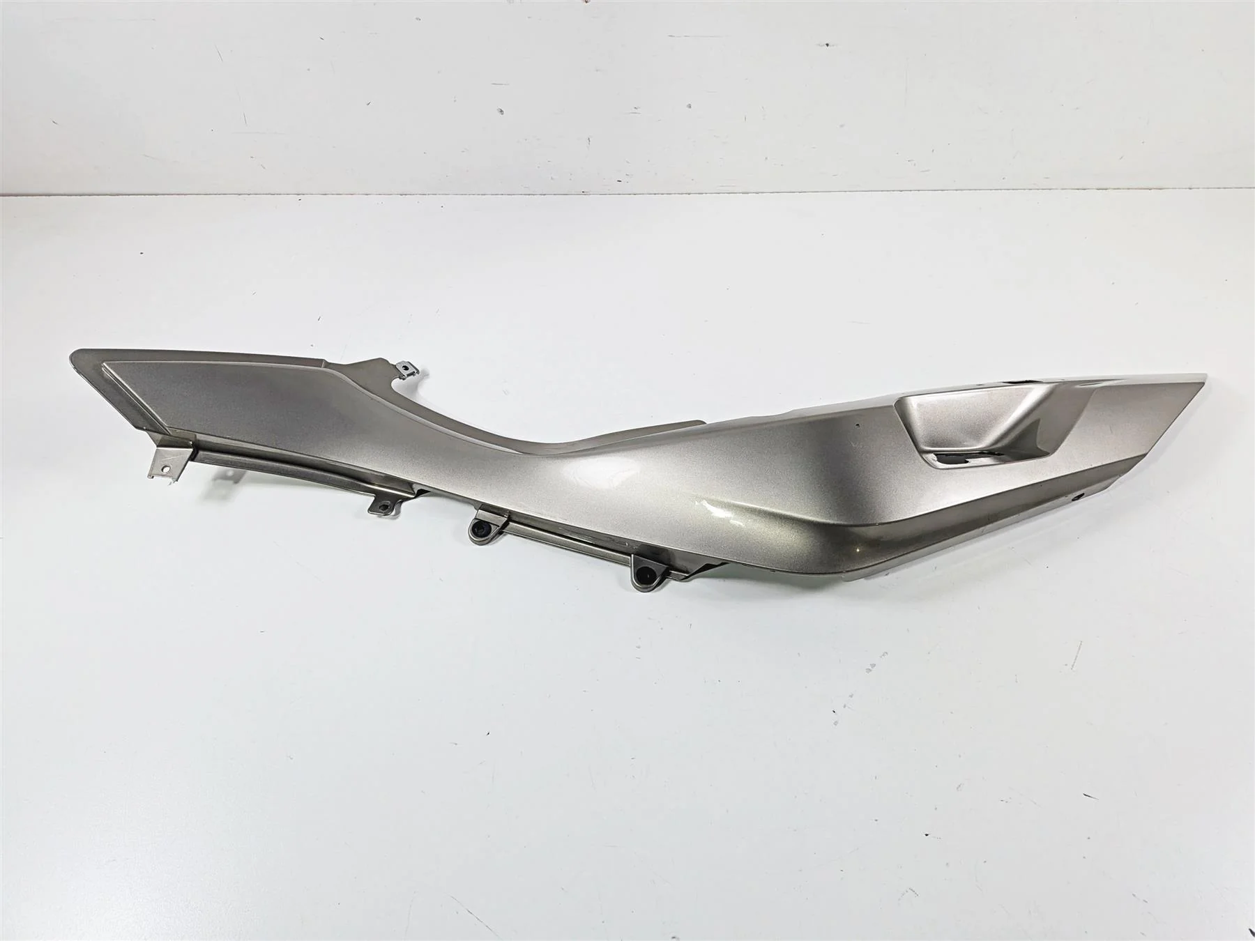 2016 BMW R1200RT RT RTW K52 Left Tail Side Cover Fairing Platinbronz 46638533567 - Image 2