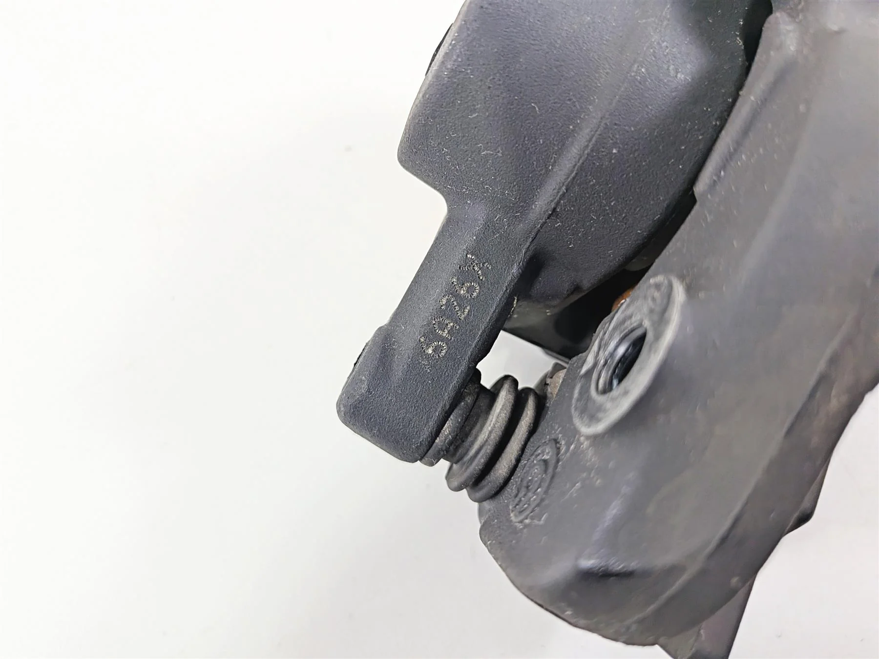 2016 BMW R1200RT RT RTW K52 Rear Brake Caliper Brembo 34218535160 - Image 10