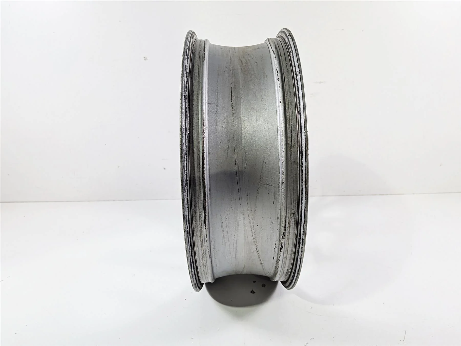 2016 BMW R1200RT RT RTW K52 Rear Wheel Rim 17x5.5 Straight 36317727235 - Image 3