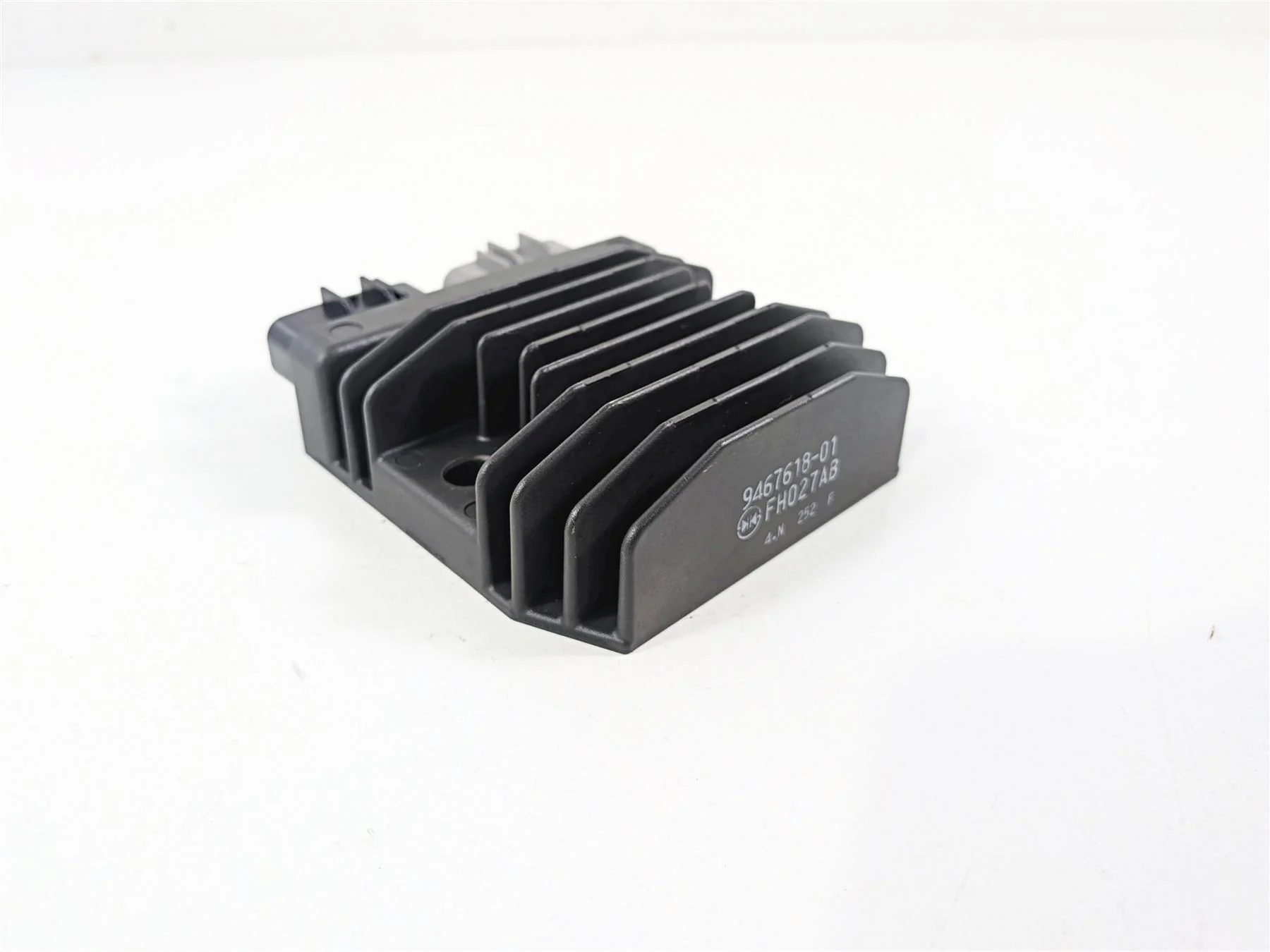 2016 BMW R1200RT RT RTW K52 Rectifier Voltage Regulator FH027AB 12318523367 - Image 12
