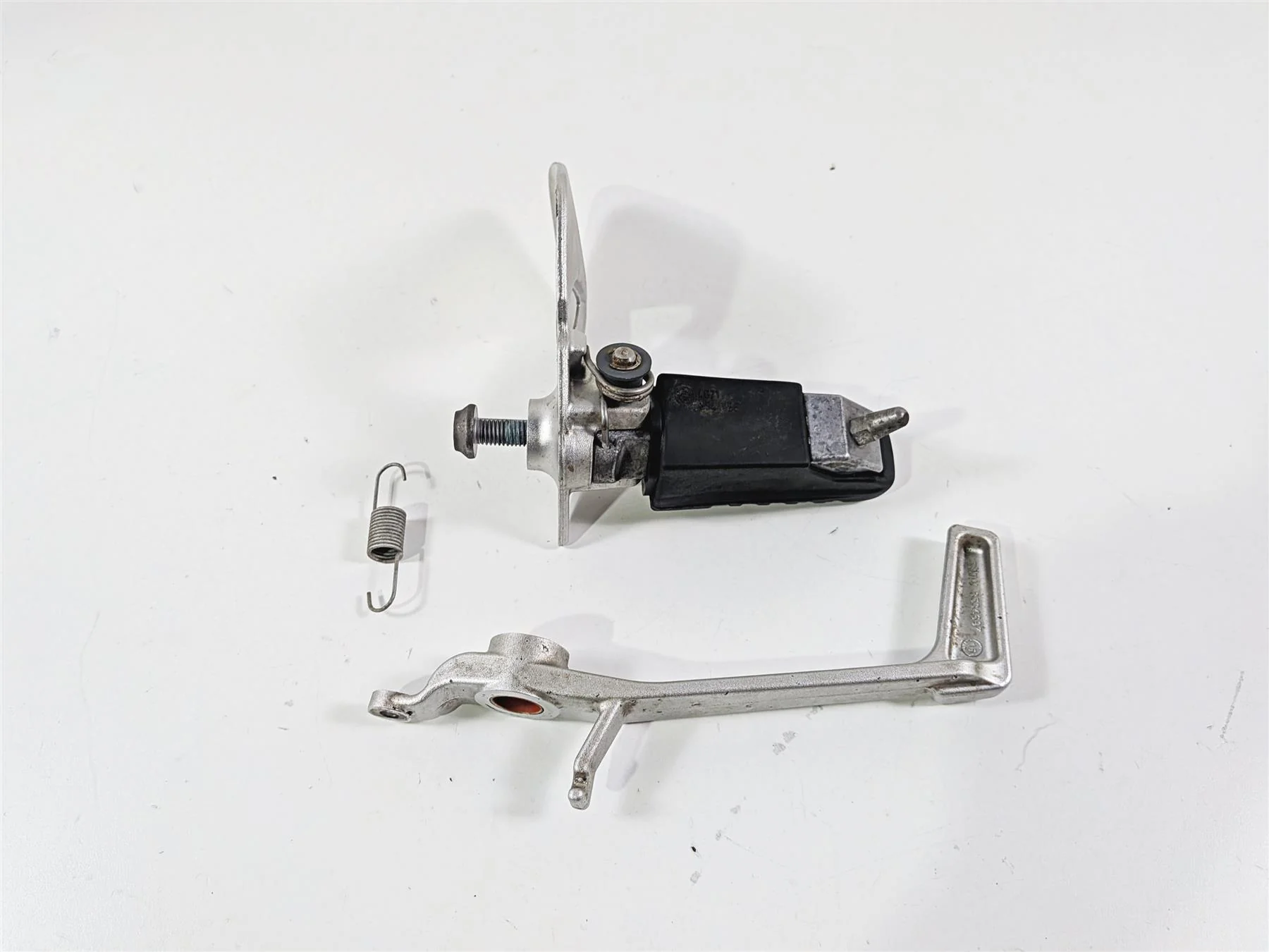 2016 BMW R1200RT RT RTW K52 Right Foot Peg & Brake Pedal 46718535642 46718560382 - Image 7