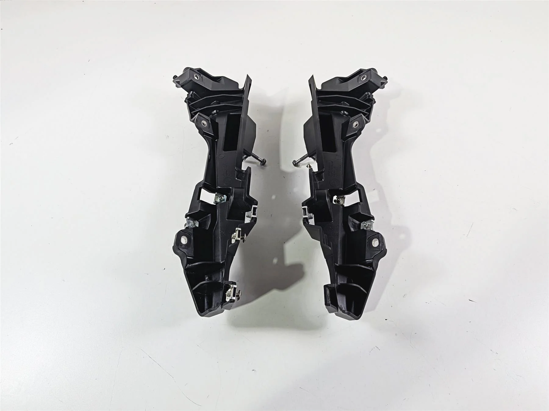 2016 BMW R1200RT RT RTW K52 Saddlebag Mount Holder Set 46547728665 46547728666 - Image 5