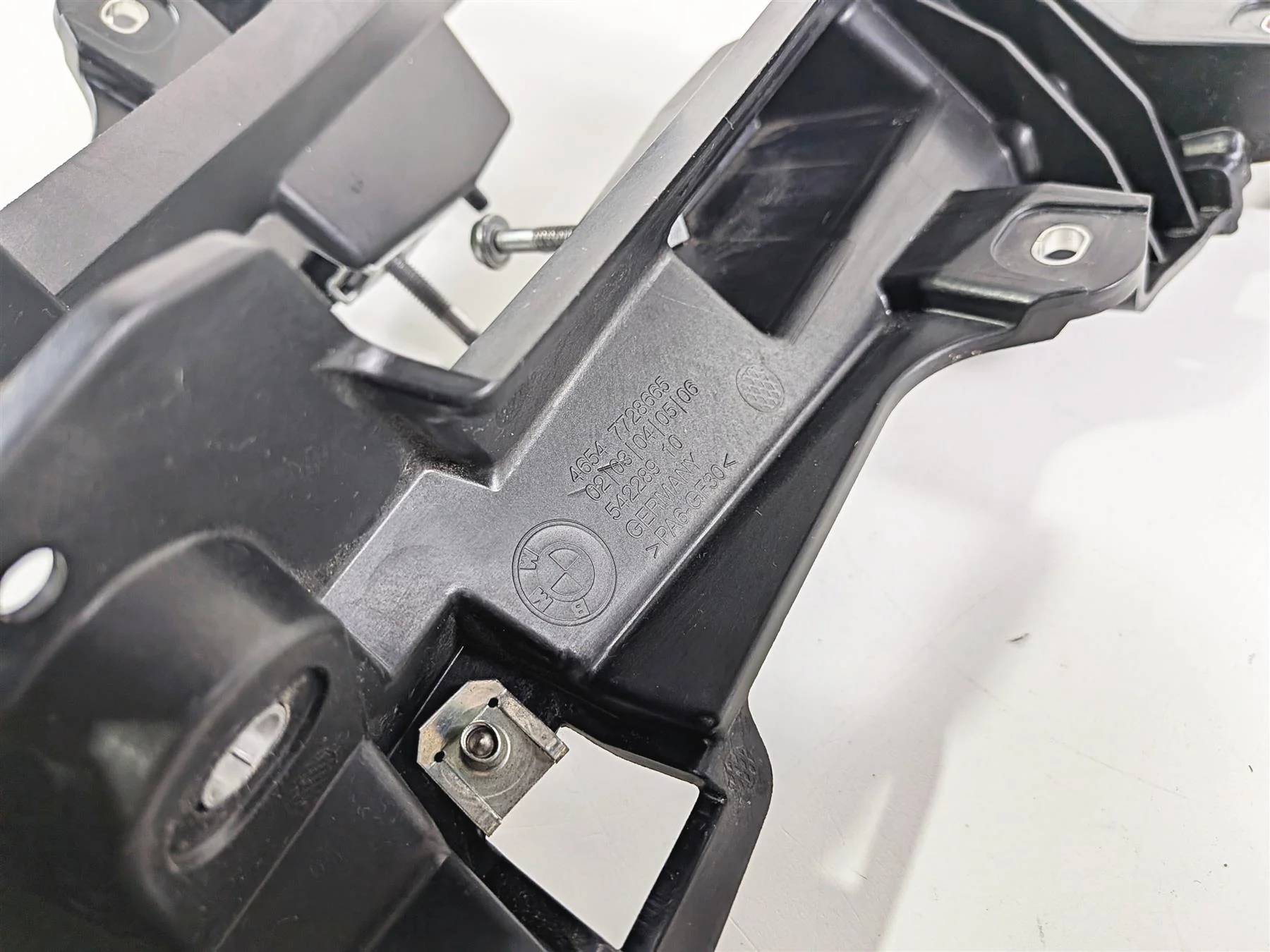 2016 BMW R1200RT RT RTW K52 Saddlebag Mount Holder Set 46547728665 46547728666 - Image 6