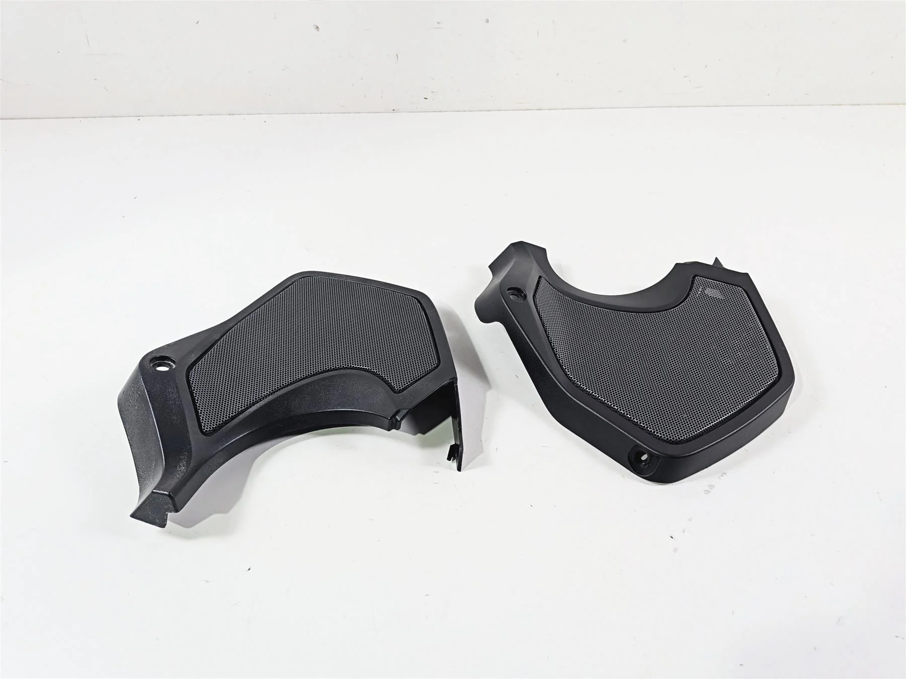 2016 BMW R1200RT RT RTW K52 Speaker Cover Fairing Set 46638529412 46638529411 - Image 5