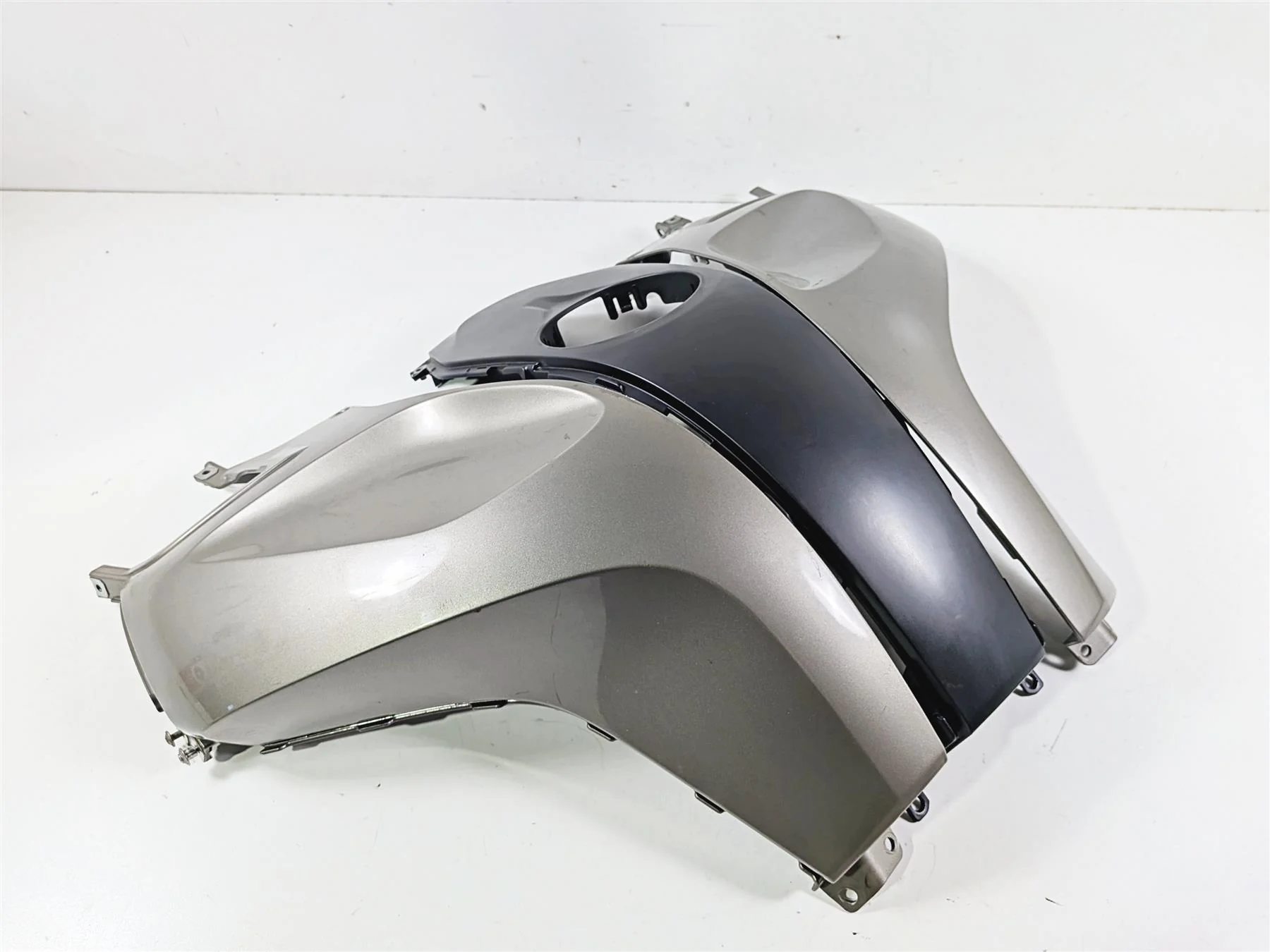 2016 BMW R1200RT RT RTW K52 Tank Cover Fairing Set Platinbronze 46638533557 - Image 2