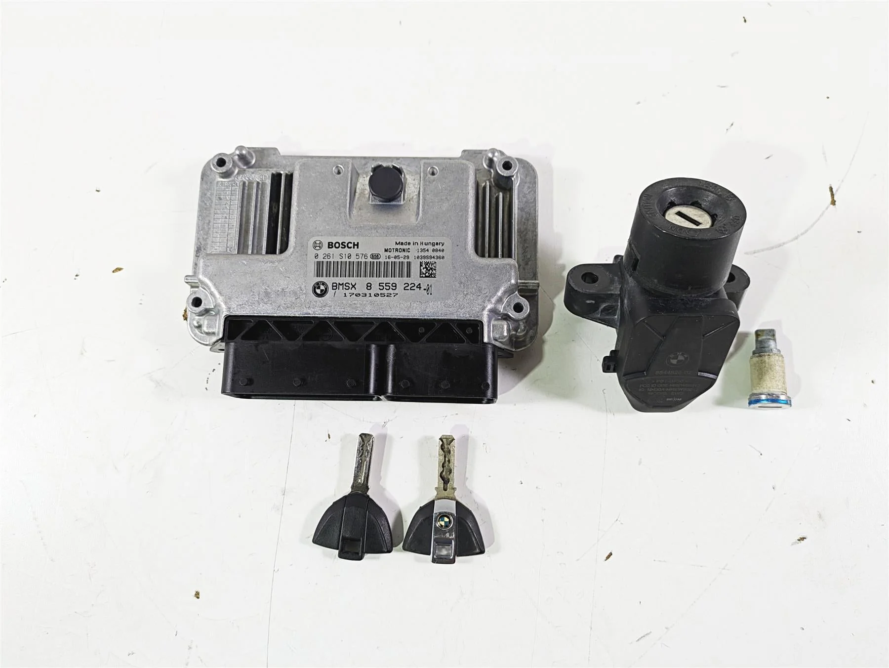 2016 BMW S1000RR K46 Cdi Ecu Ecm Ignition Switch Set Key Lock Set 13618559224