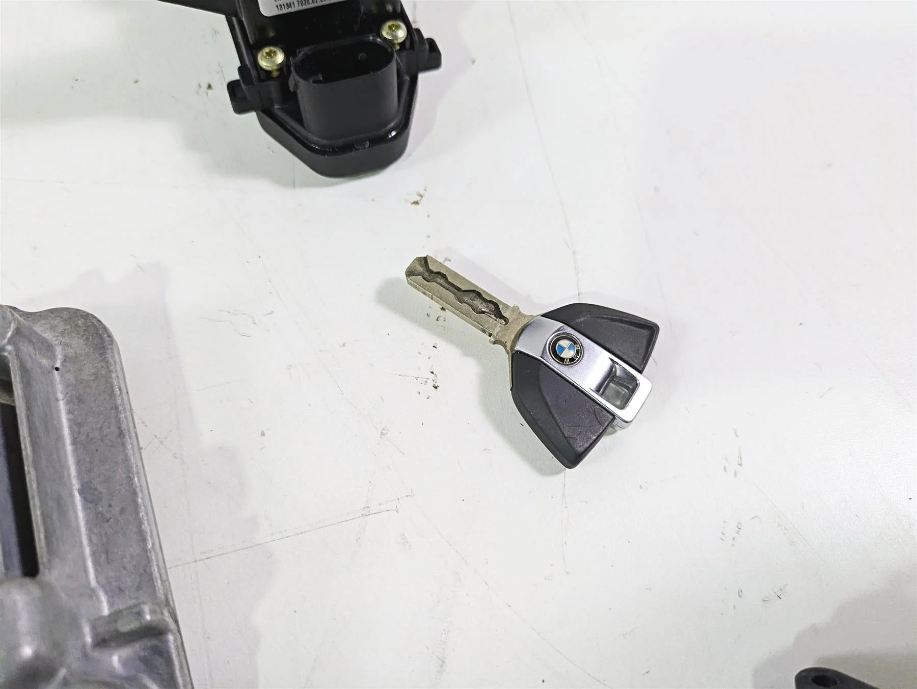 2016 BMW S1000RR K46 Cdi Ignition Switch Set Immobilizer 13618552934 51258540948 - Image 9