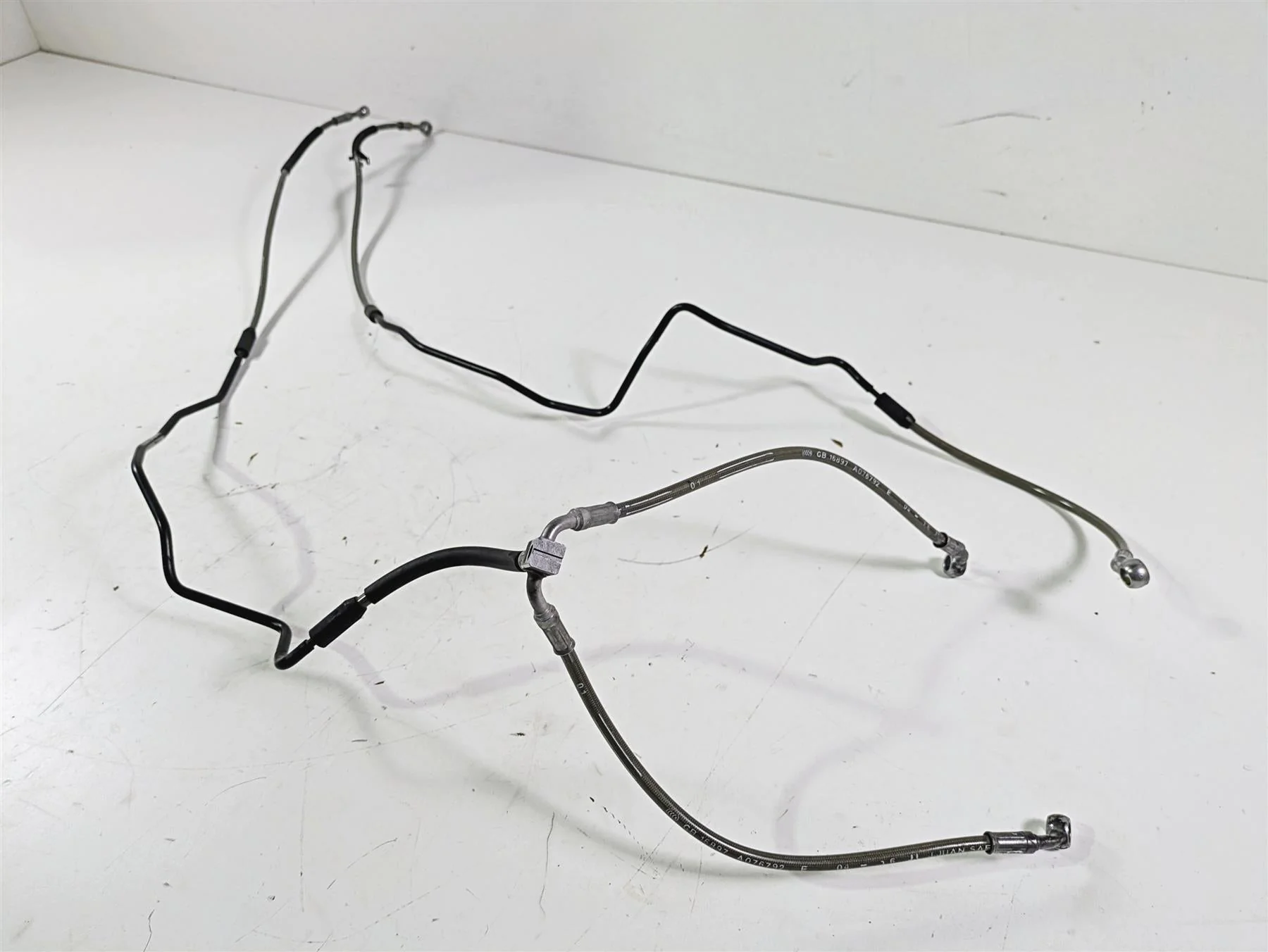 2016 BMW S1000RR K46 Front Abs Brake Line Set 34328549513 34328549514 - Image 9