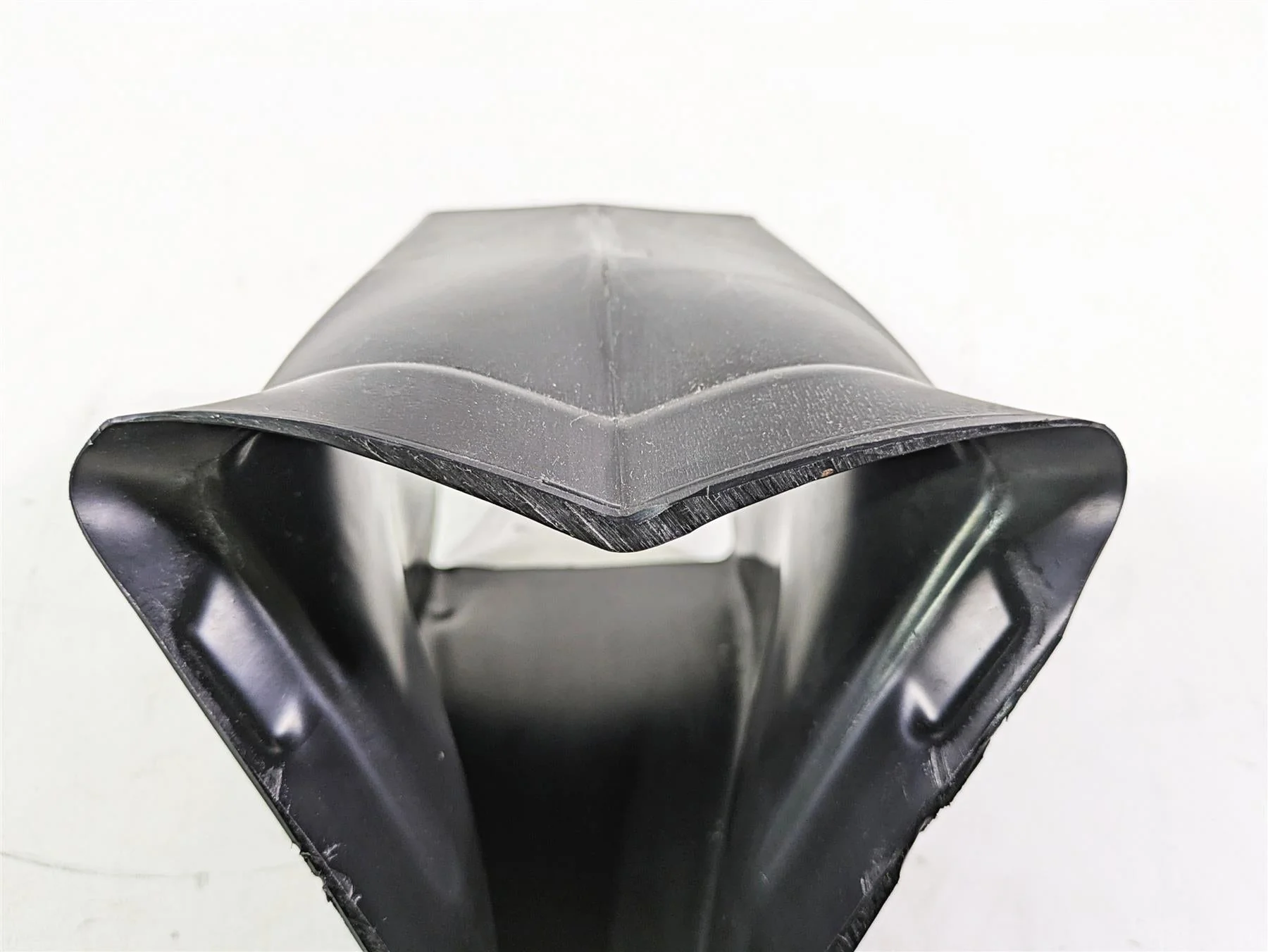 2016 BMW S1000RR K46 Front Center Air Duct Scoop 46638546438 - Image 9