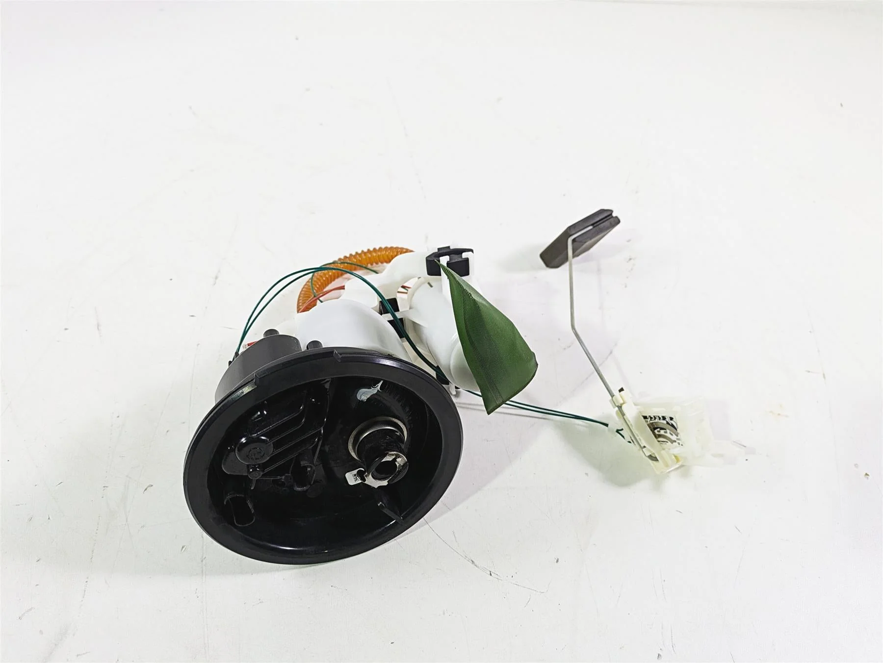 2016 BMW S1000RR K46 Fuel Gas Petrol Pump 11K 16147718349 - Image 3