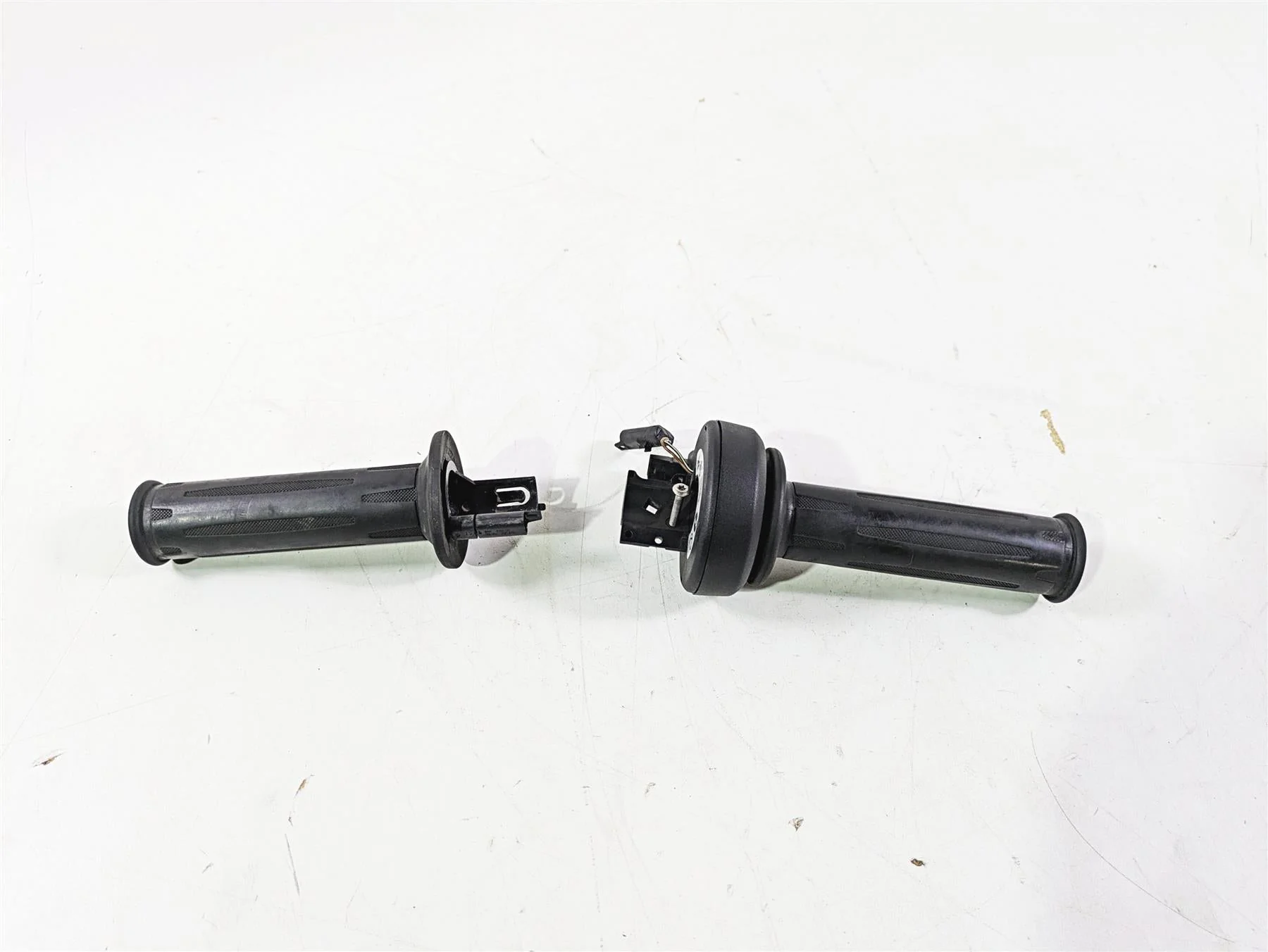 2016 BMW S1000RR K46 Heated Left Right Hand Grip Set Cruise 61317727065
