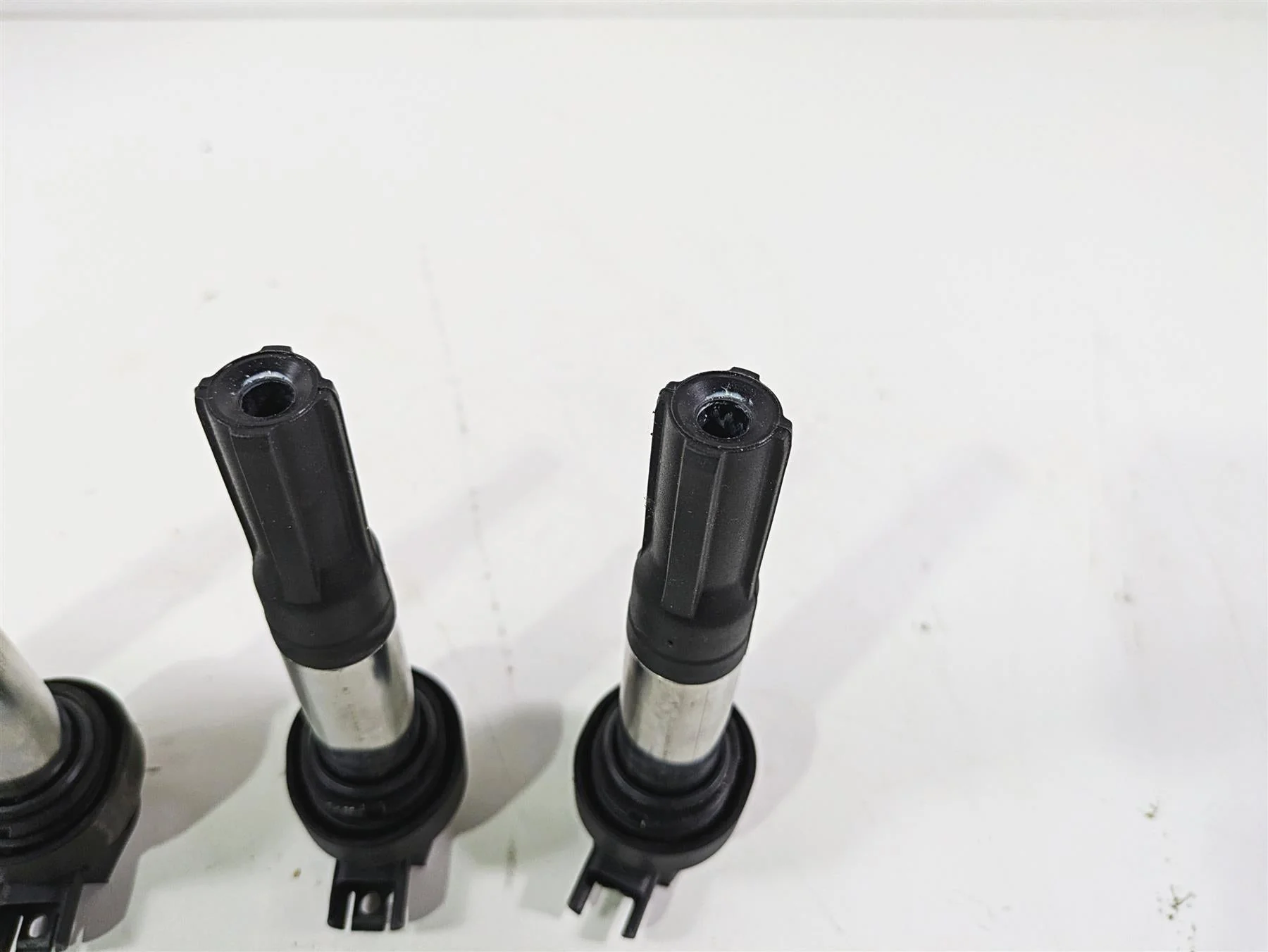 2016 BMW S1000RR K46 Ignition Coil Set - One Clip Broke 12138523972 - Image 7