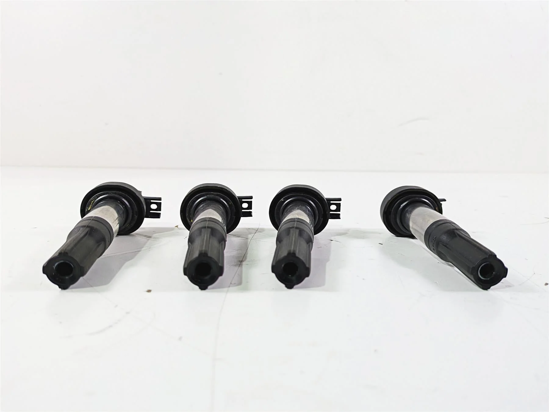 2016 BMW S1000RR K46 Ignition Coil Set Stick 12138523972 - Image 2