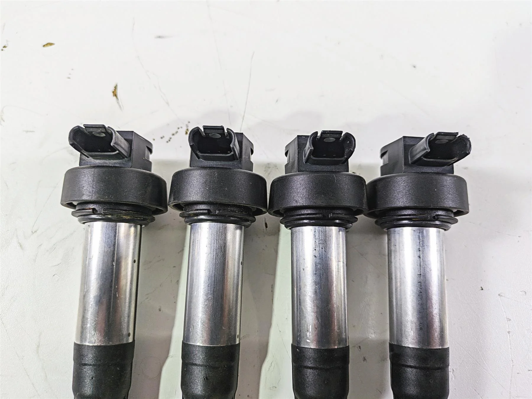 2016 BMW S1000RR K46 Ignition Coil Set Stick 12138523972 - Image 9