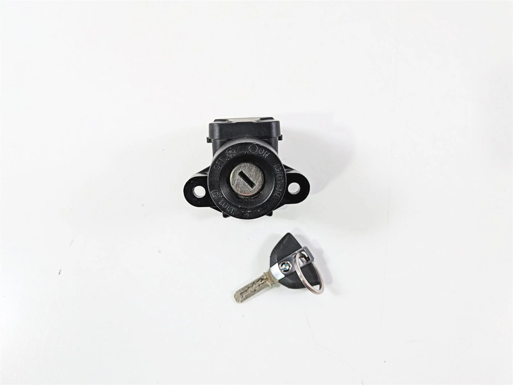 2016 BMW S1000RR K46 Ignition Switch & Key 51258540948 - Image 2