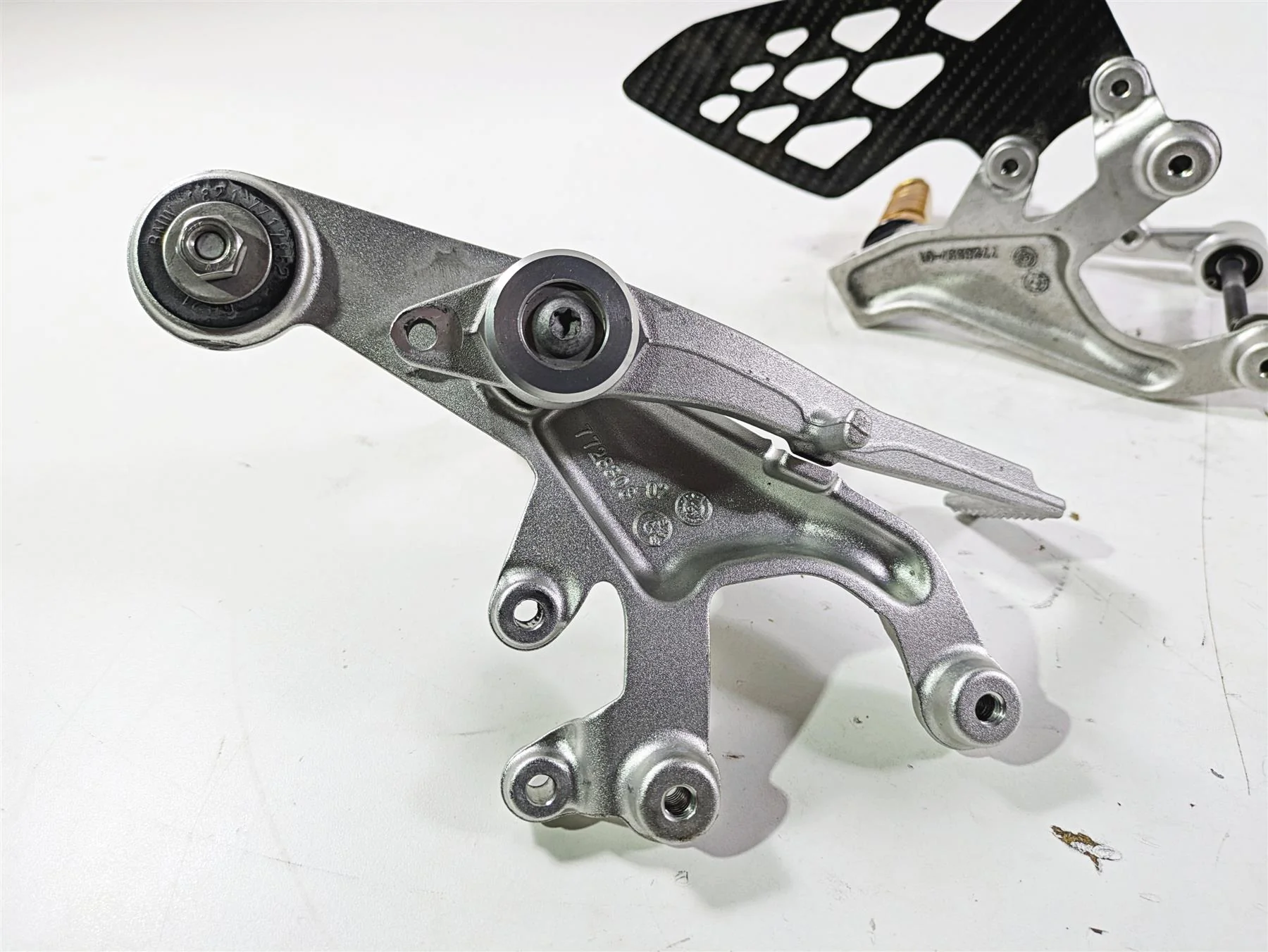2016 BMW S1000RR K46 Left Right Footpeg Set Shifter Brake Pedal 46717728307 - Image 6