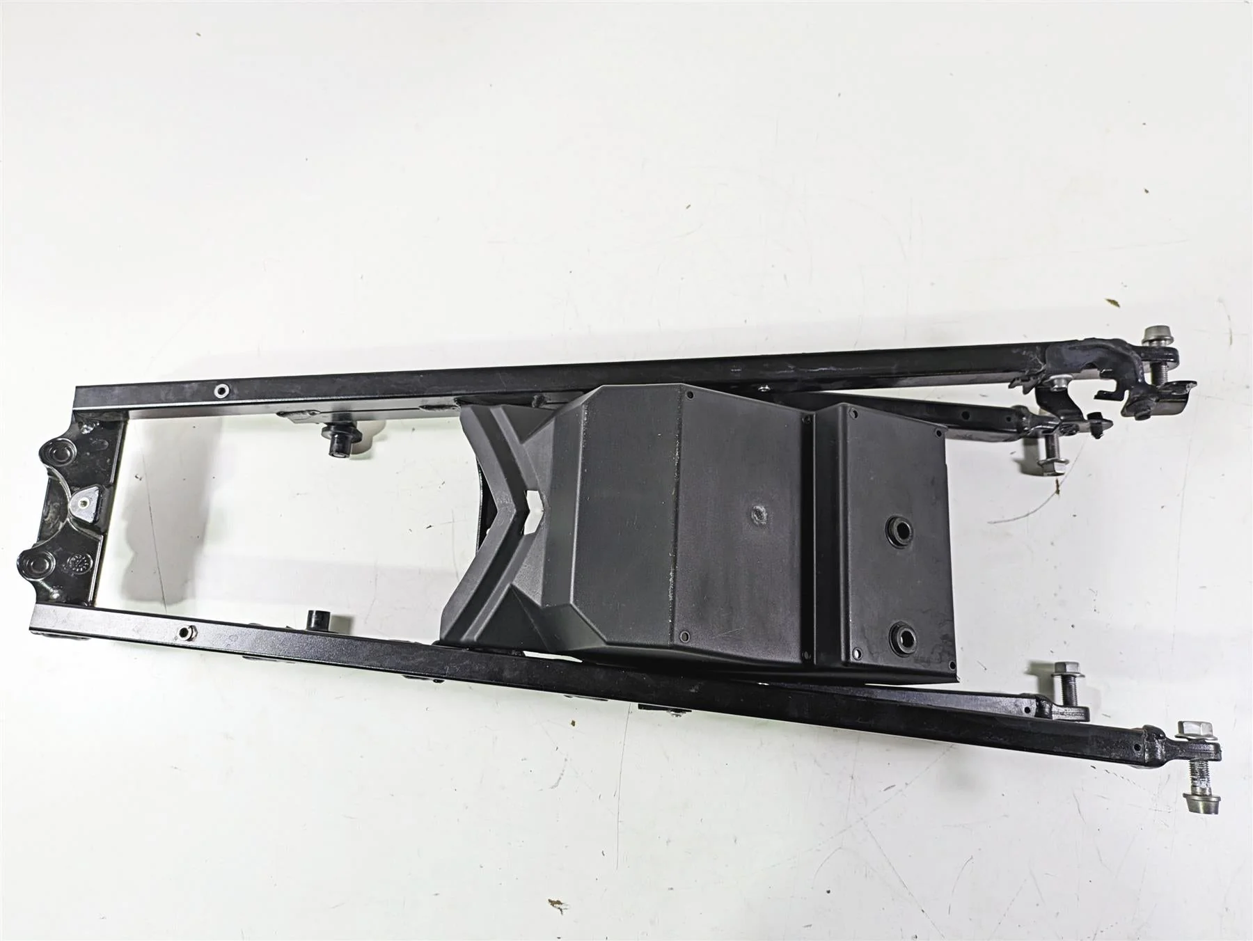 2016 BMW S1000RR K46 Rear Subframe & Inner Fender 46518550381 46628534196 - Image 6
