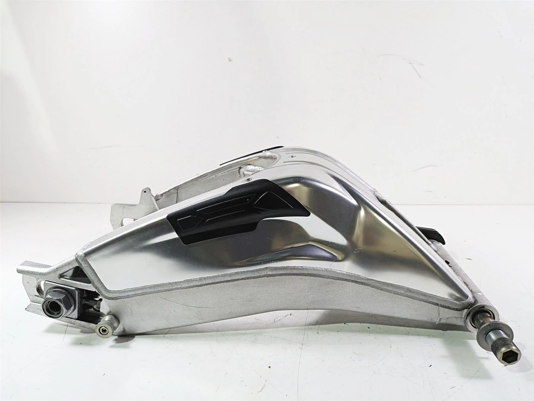 2016 BMW S1000RR K46 Rear Swing Arm Swingarm 29mm Rear Axle 33358543490