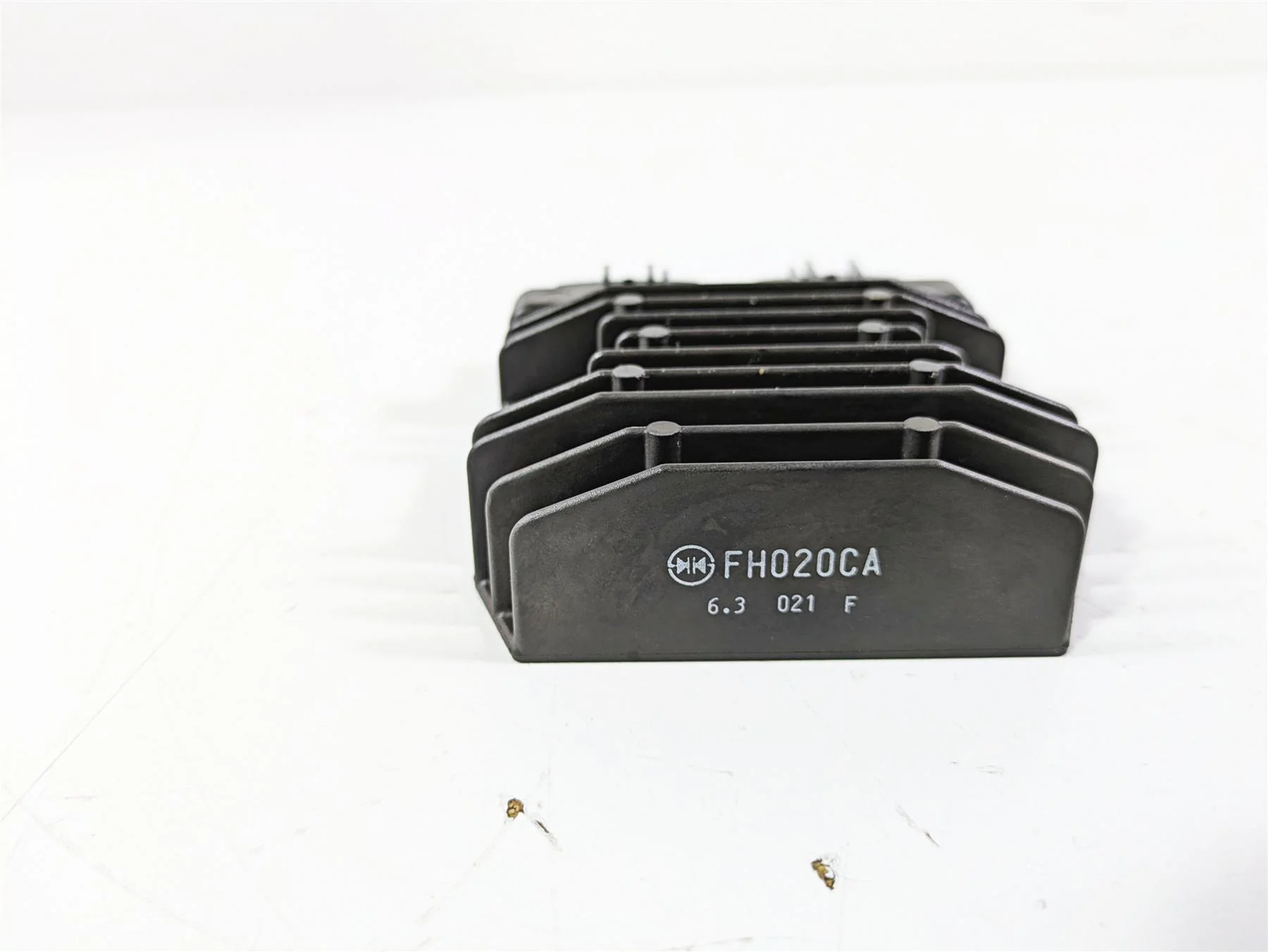 2016 BMW S1000RR K46 Rectifier Voltage Regulator FH020CA 12317718422 - Image 3