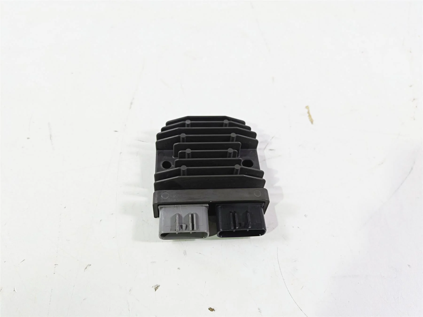 2016 BMW S1000RR K46 Rectifier Voltage Regulator FH020CA 12317718422