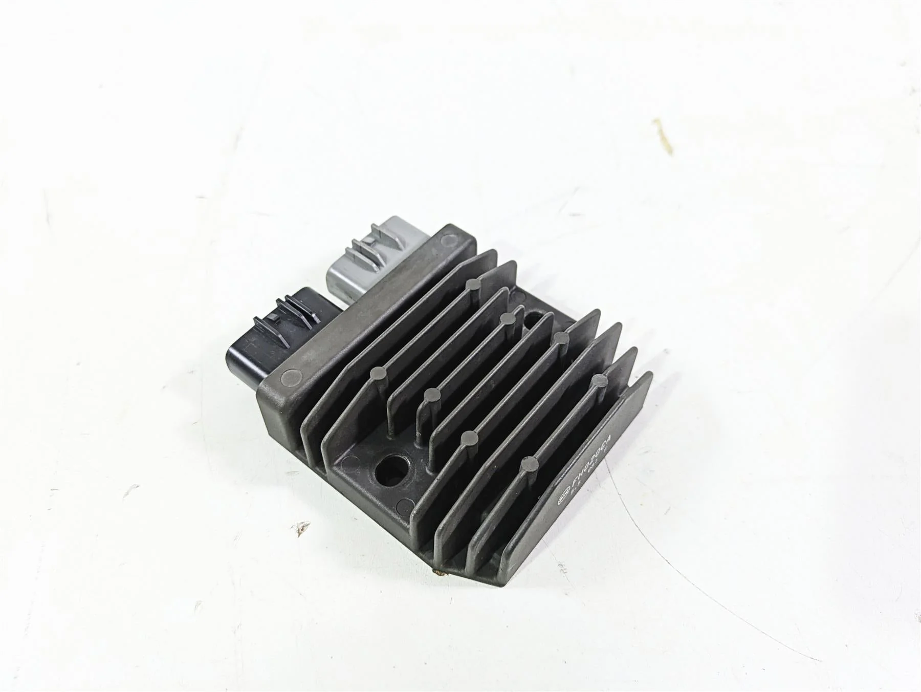 2016 BMW S1000RR K46 Rectifier Voltage Regulator FH020CA 12317718422 - Image 10