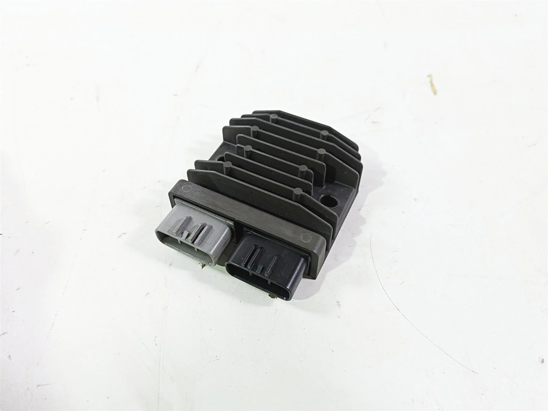2016 BMW S1000RR K46 Rectifier Voltage Regulator FH020CA 12317718422 - Image 11