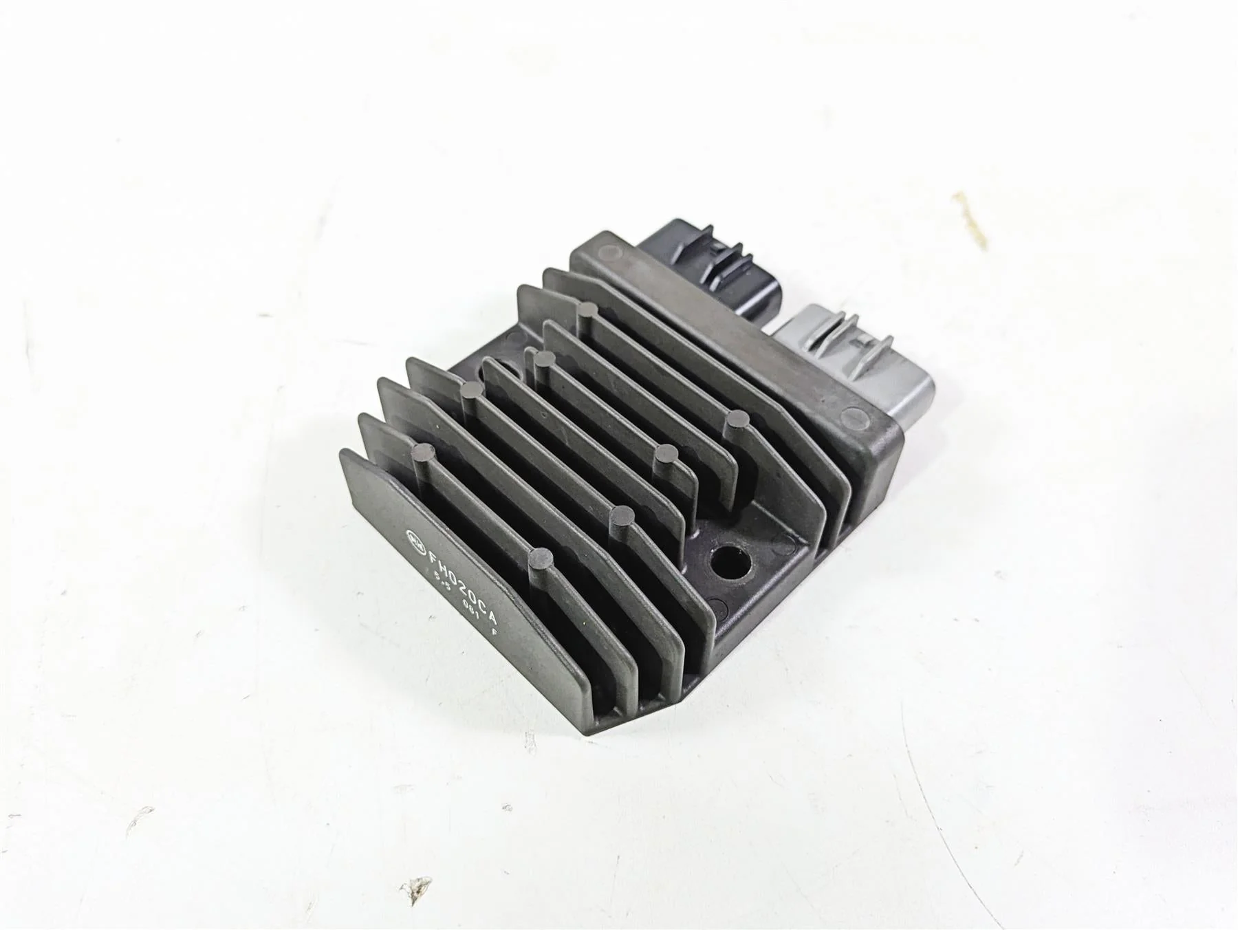 2016 BMW S1000RR K46 Rectifier Voltage Regulator FH020CA 12317718422 - Image 9