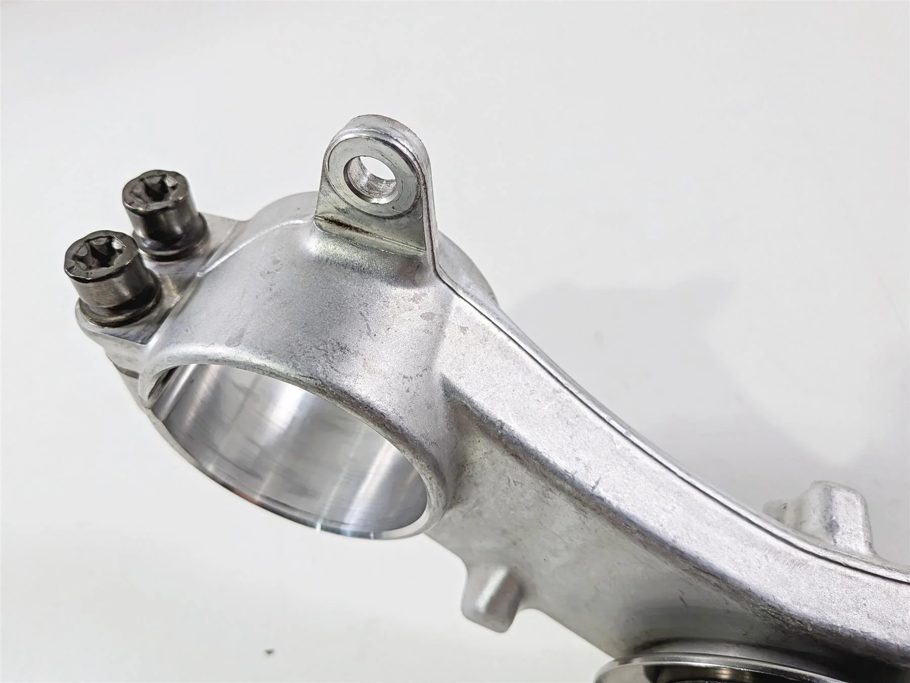 2016 BMW S1000RR K46 Straight Lower Triple Tree Steering Clamp 31428552933 - Image 10