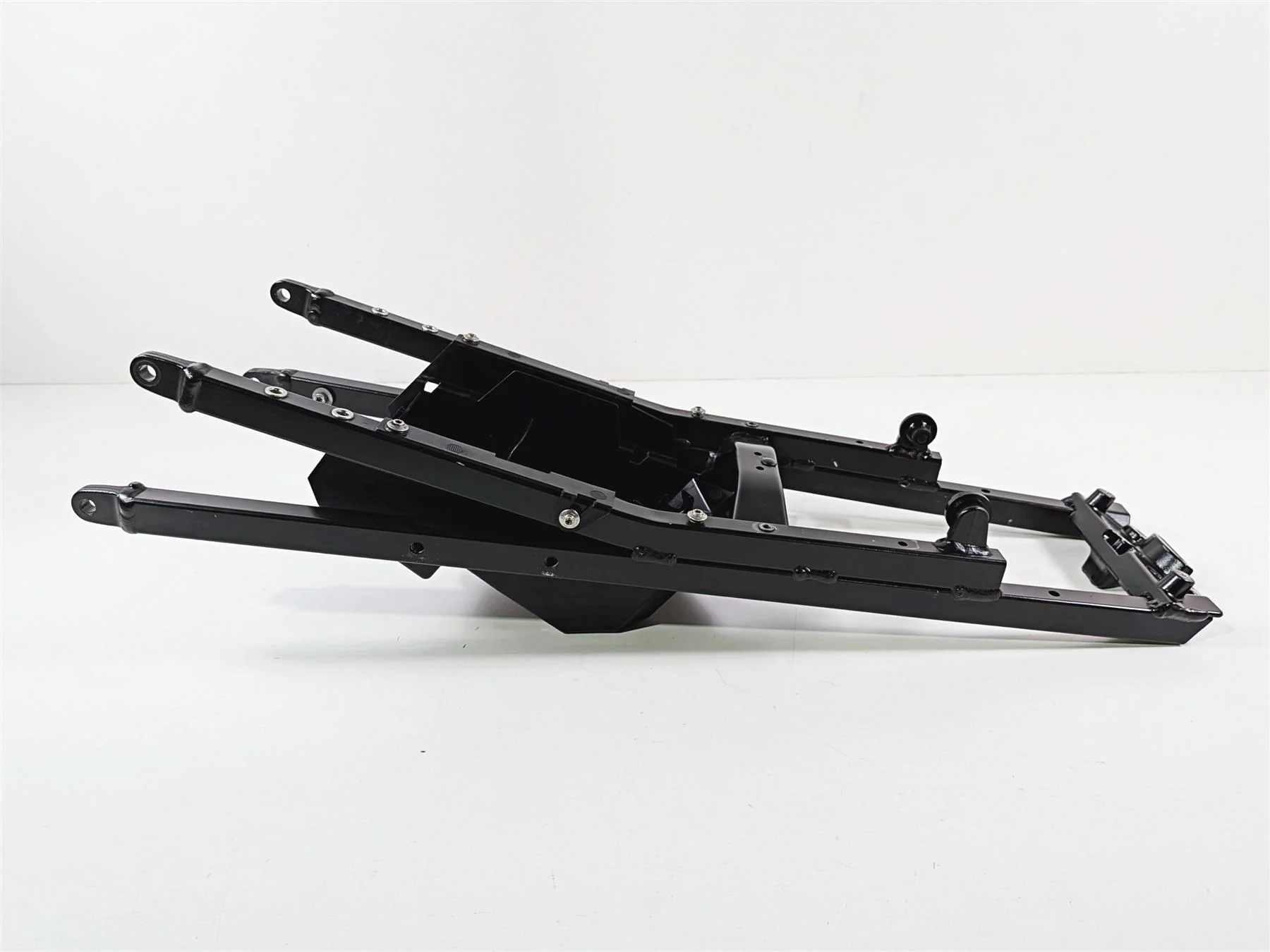 2016 BMW S1000RR K46 Straight Rear Subframe Sub Frame 46518550381 - Image 2