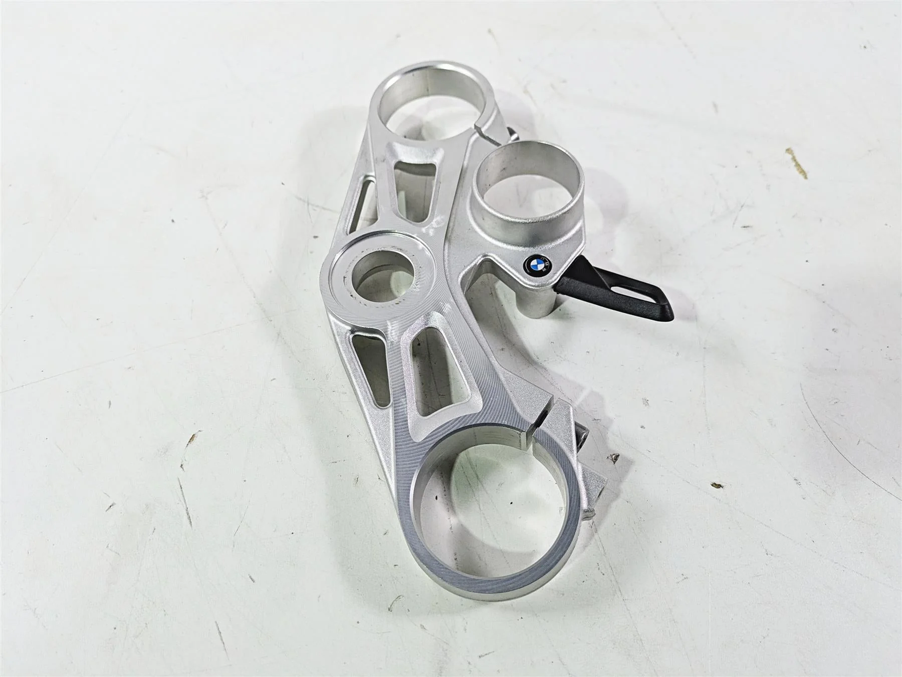 2016 BMW S1000RR K46 Upper Triple Tree Steering Clamp 31428549498 - Image 4